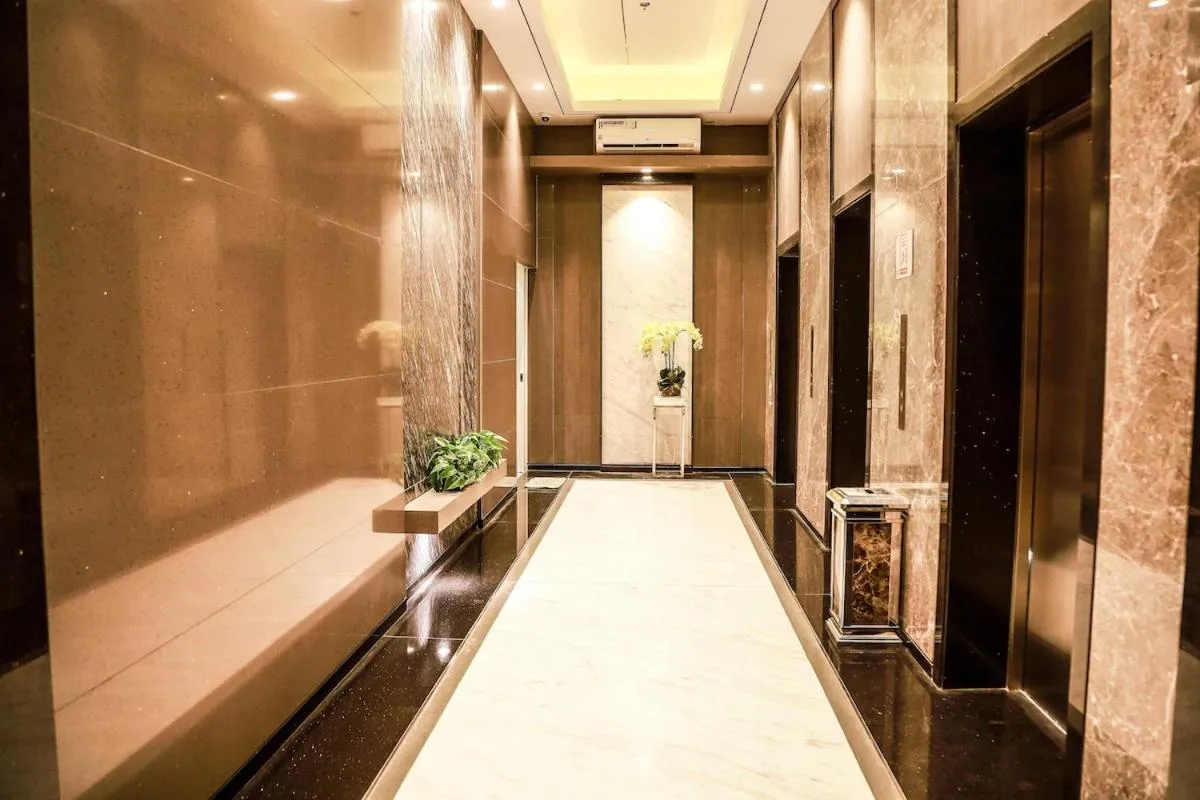 Property building in Sotogrande Hotel Katipunan