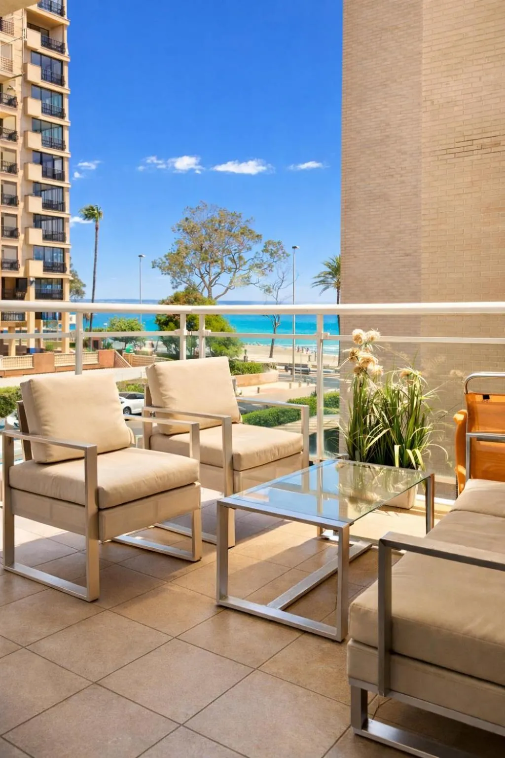 Two-Bedroom Apartment in Seaside Apartment Retreat