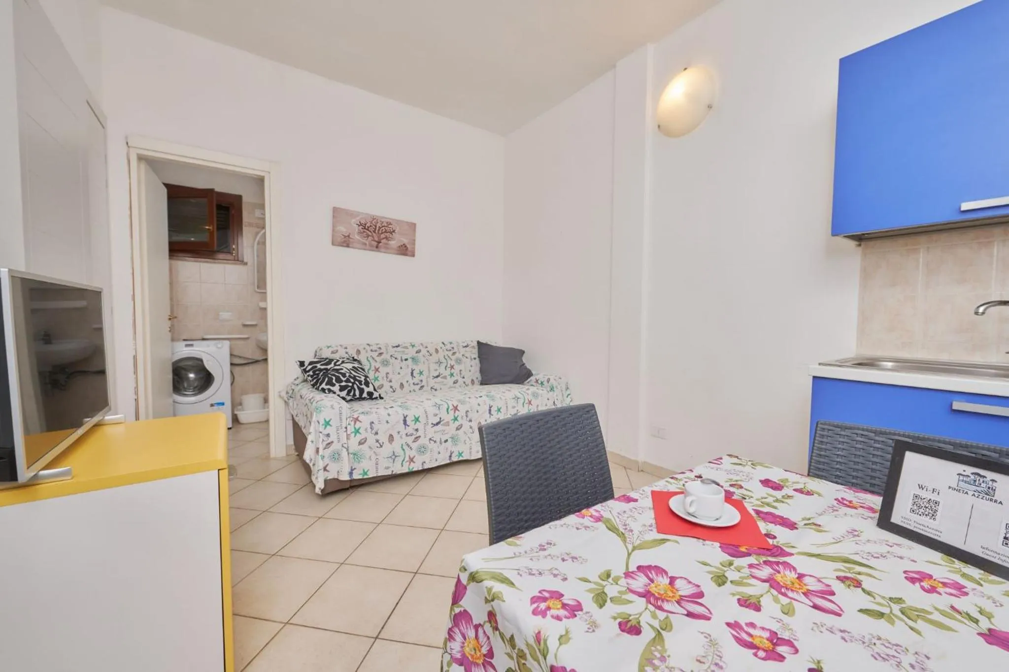 Bed in Pineta Azzurra