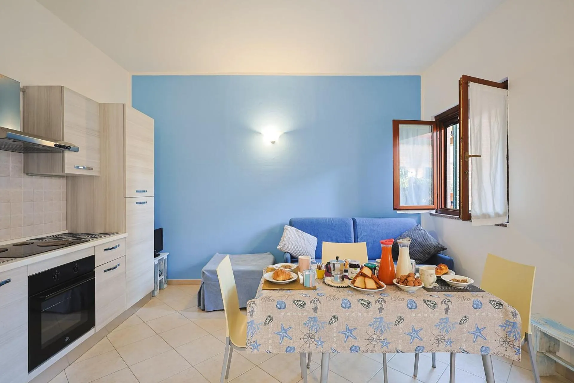 Kitchen or kitchenette in Pineta Azzurra