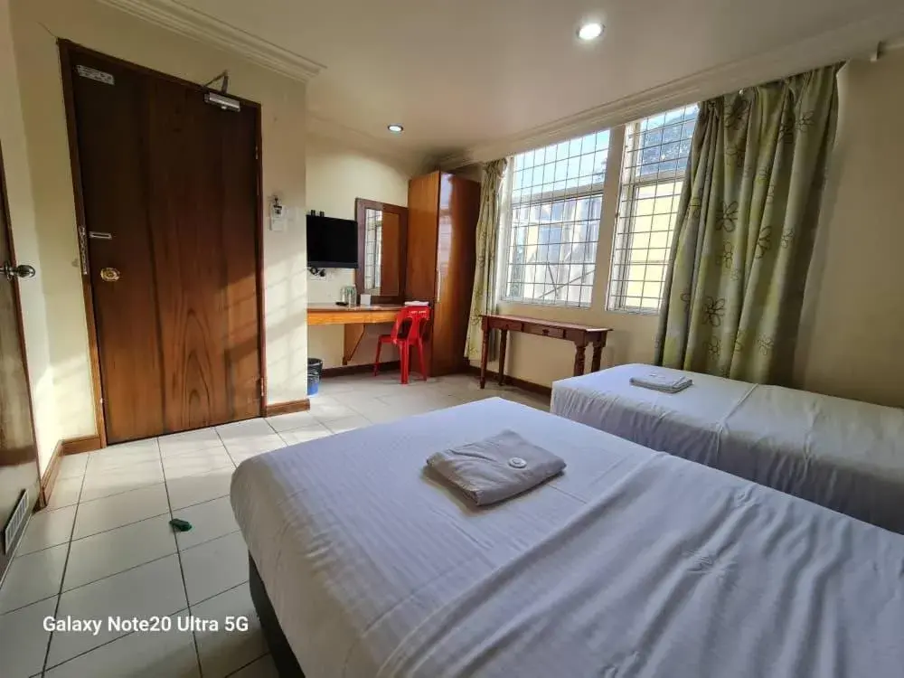 Deluxe Twin Room in Lady Anne Hotel Sandkan Deluxe Twin Room in Lady Anne Hotel Sandkan