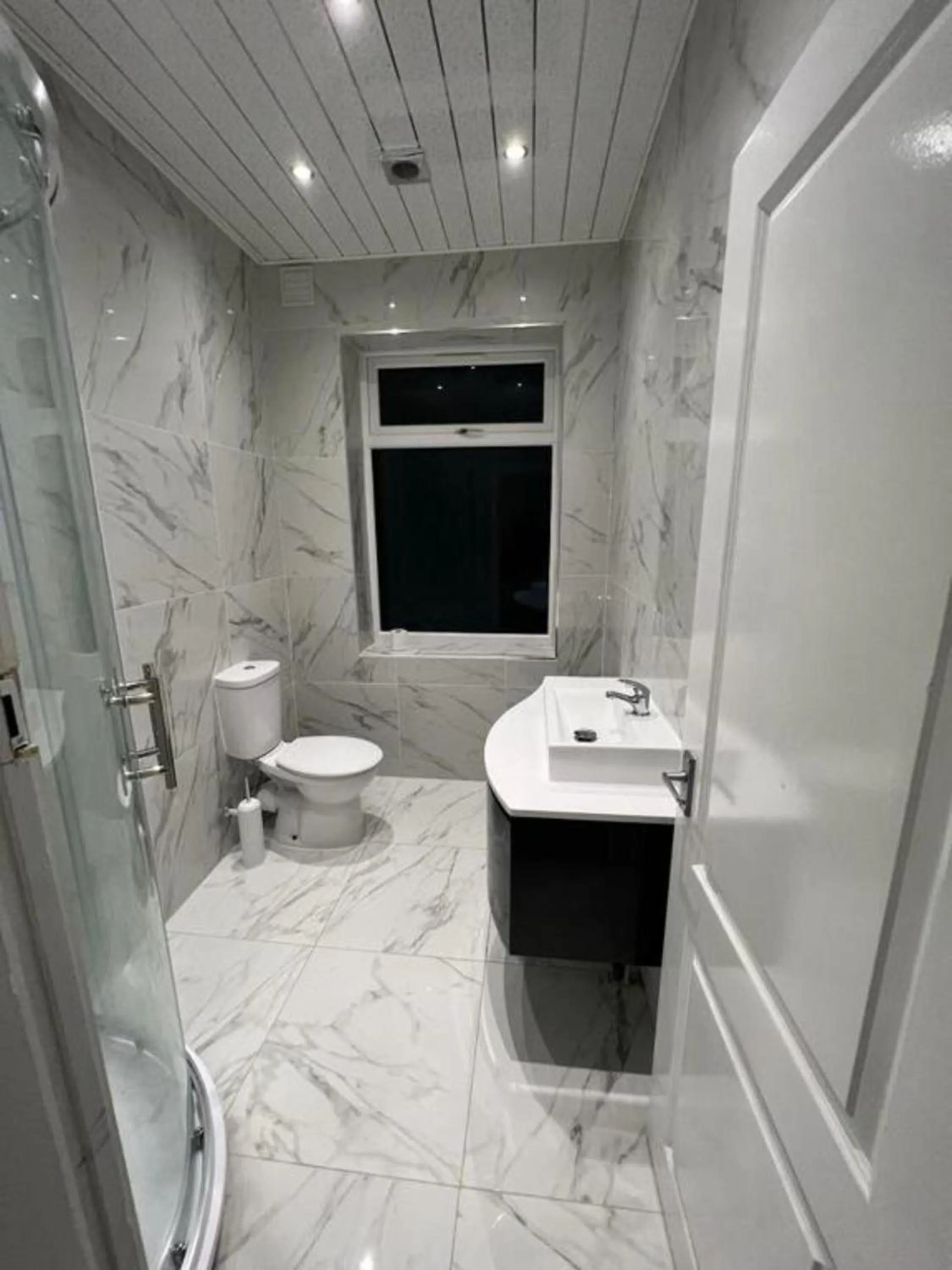 Bathroom in OYO The Pleasant House