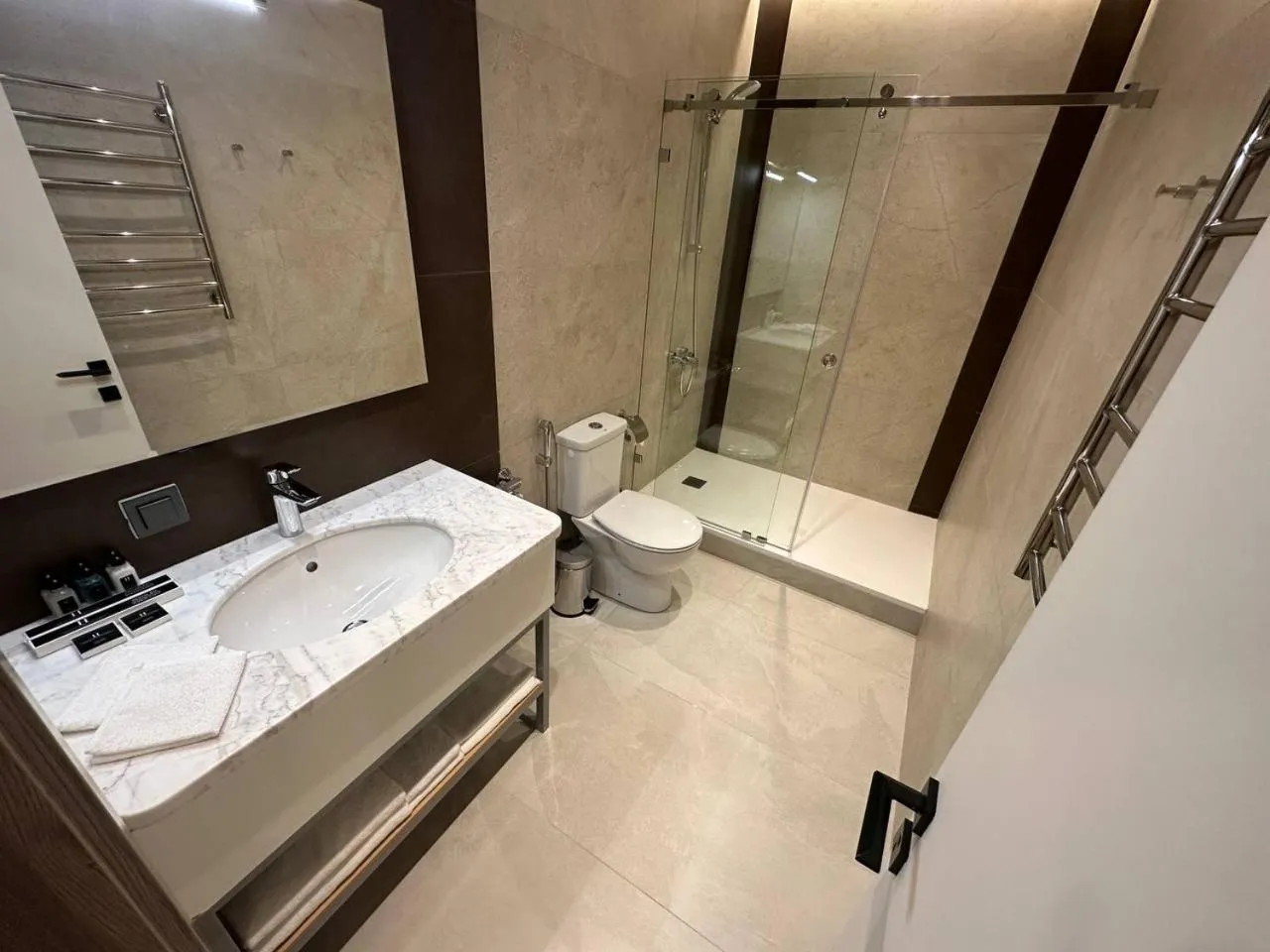 Shower in Apart Hotel Istaravshan