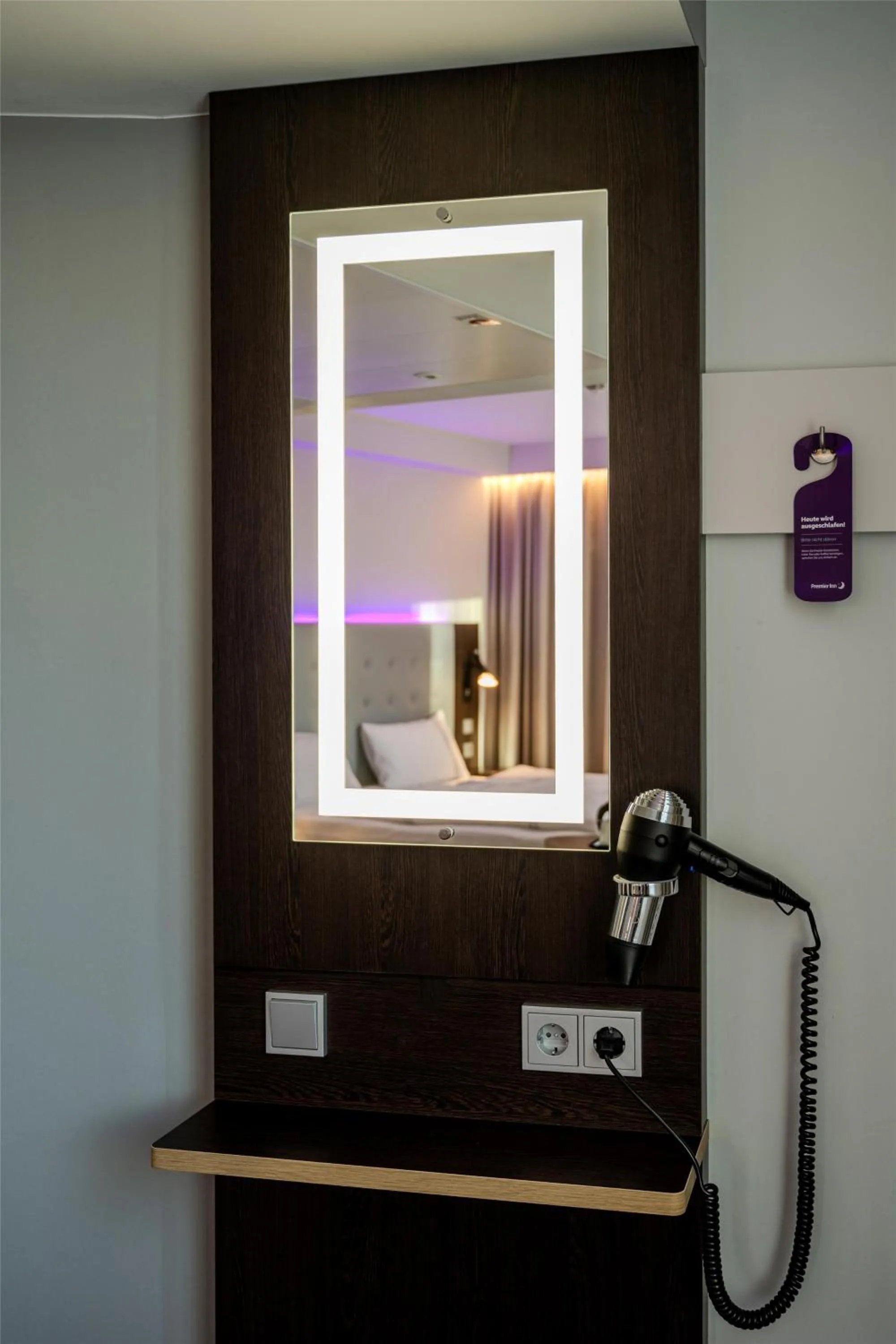 Bedroom in Premier Inn Berlin City Wilmersdorf