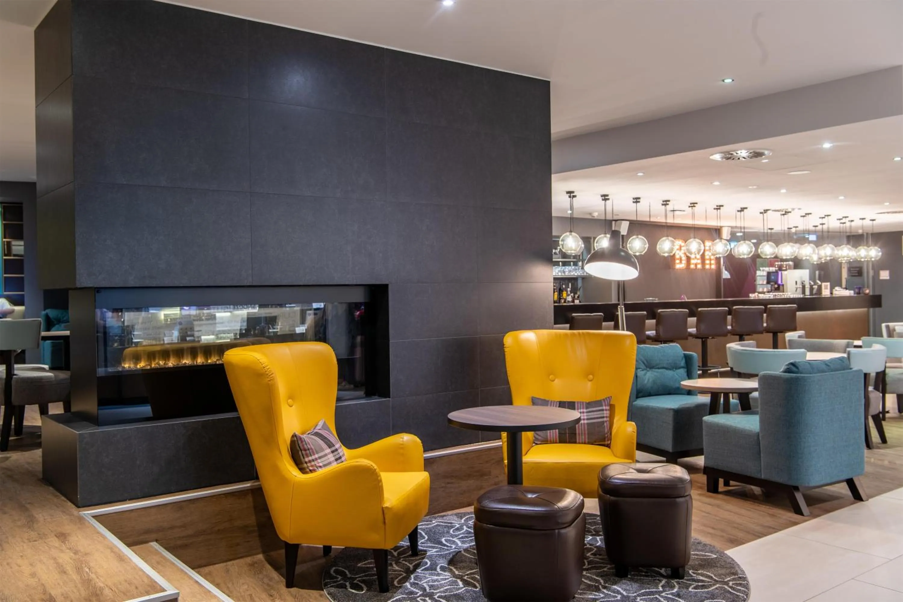 Lobby or reception in Premier Inn Braunschweig City Centre