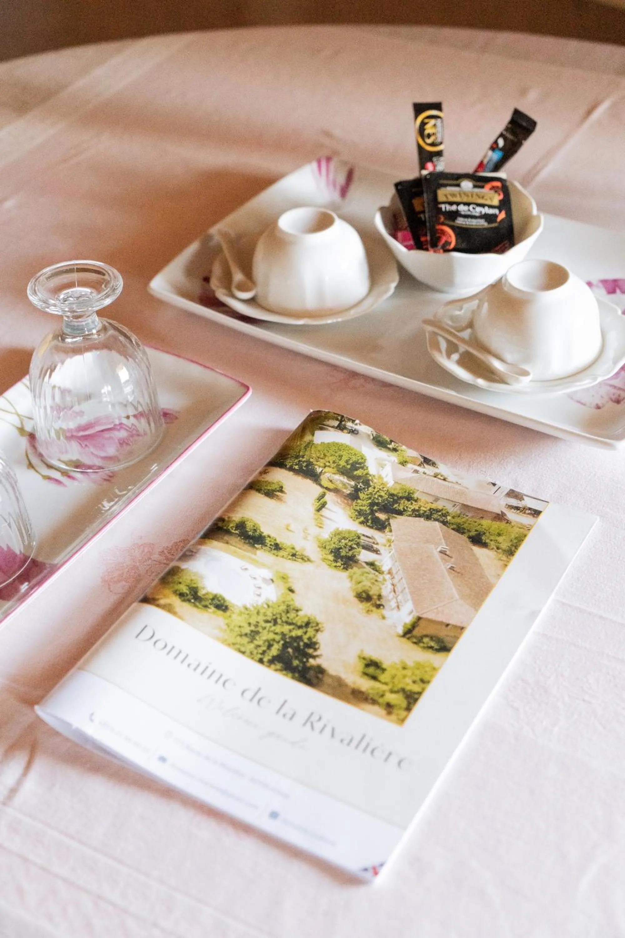 Coffee/tea facilities in Le domaine de la Rivalière