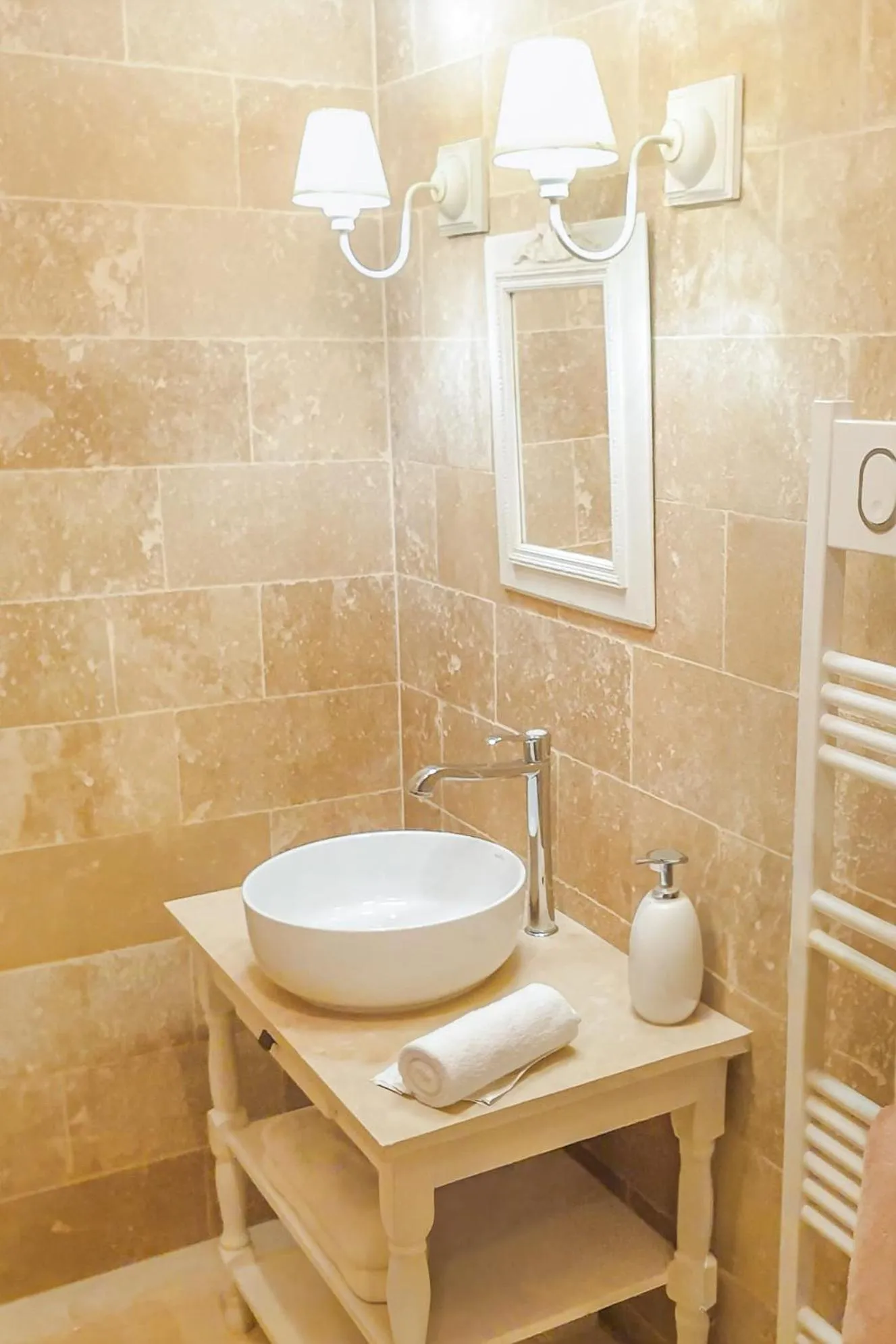 Shower, Bathroom in Le domaine de la Rivalière