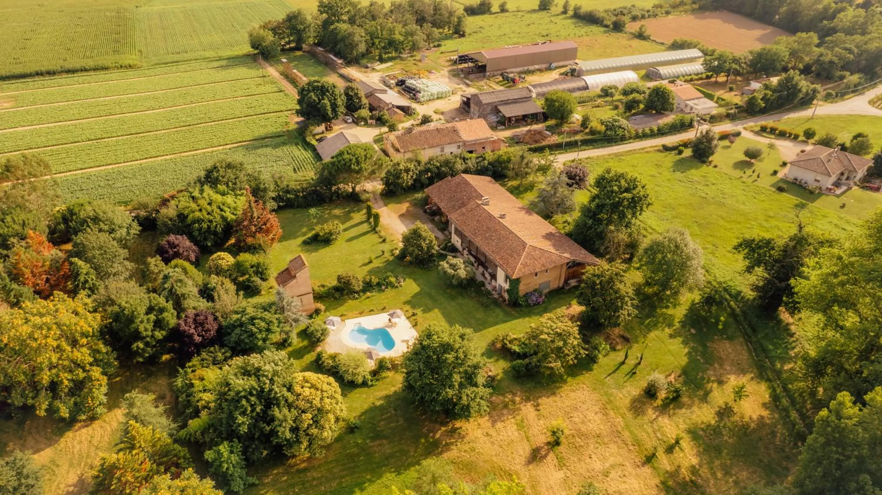 Property building, Bird's-eye View in Le domaine de la Rivalière