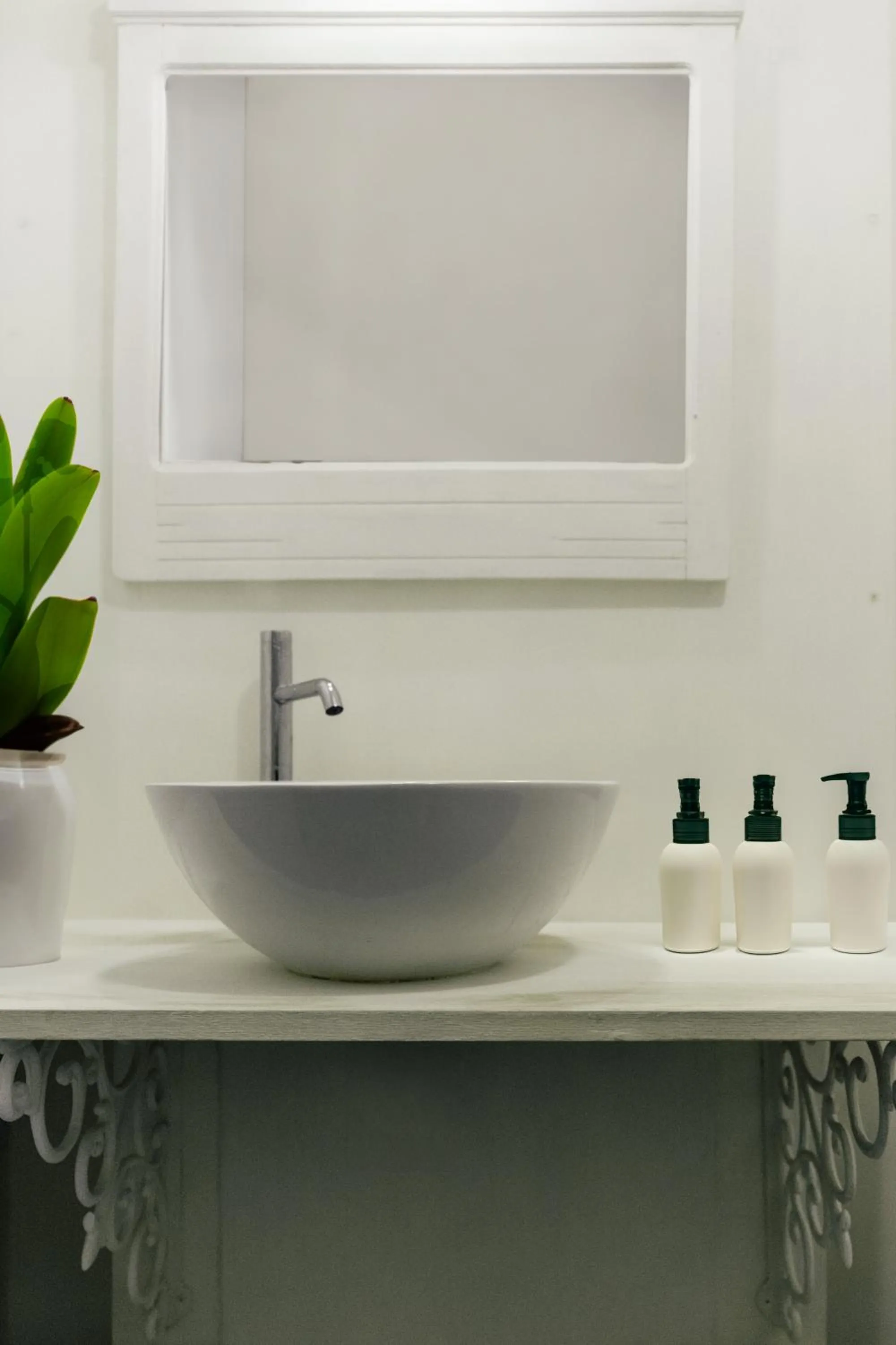 Shower, Bathroom in Le domaine de la Rivalière