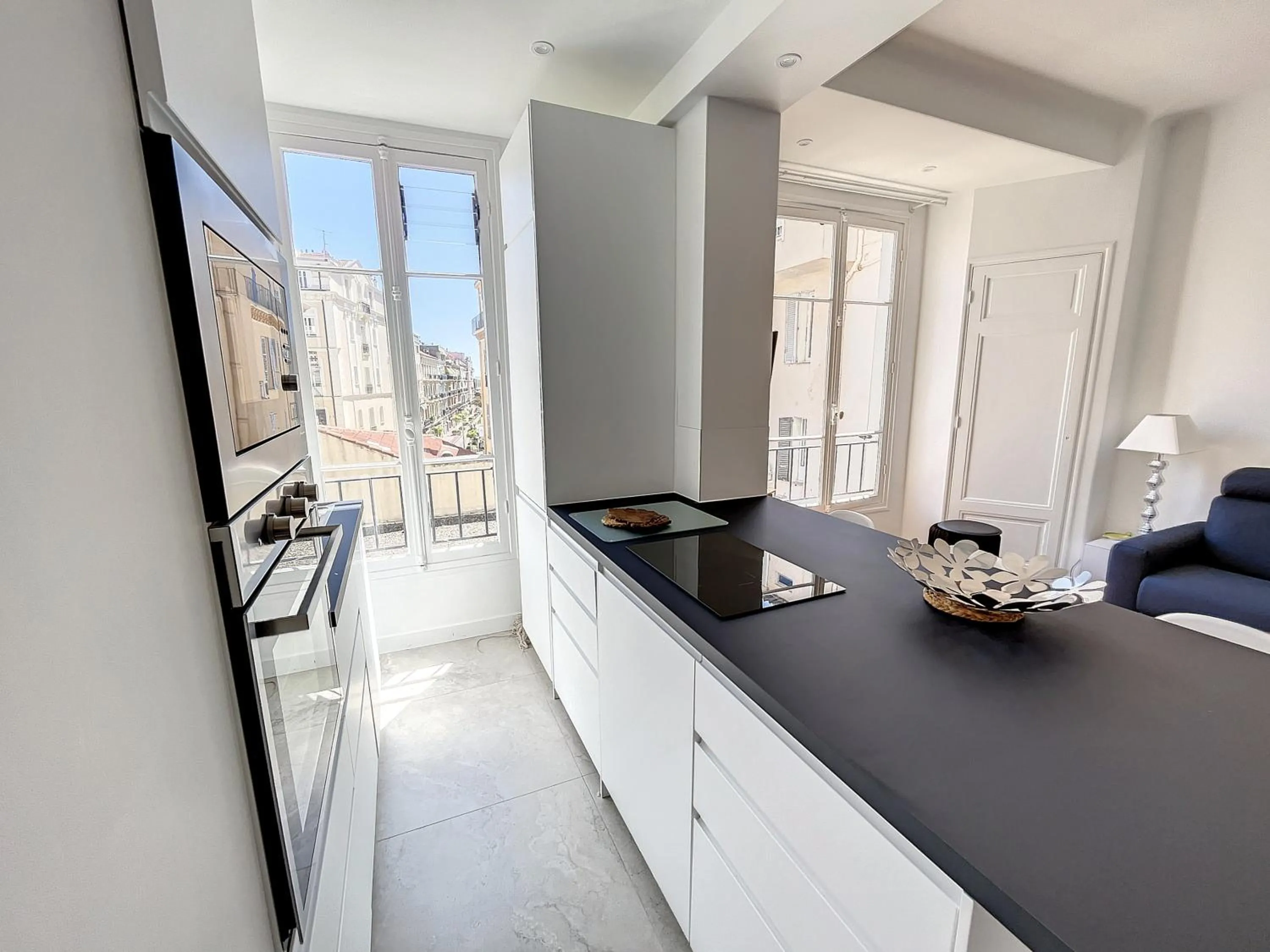 1 bedroom Palais Hoche Cannes 5 mins from the Croisette Cannes Riviera 226