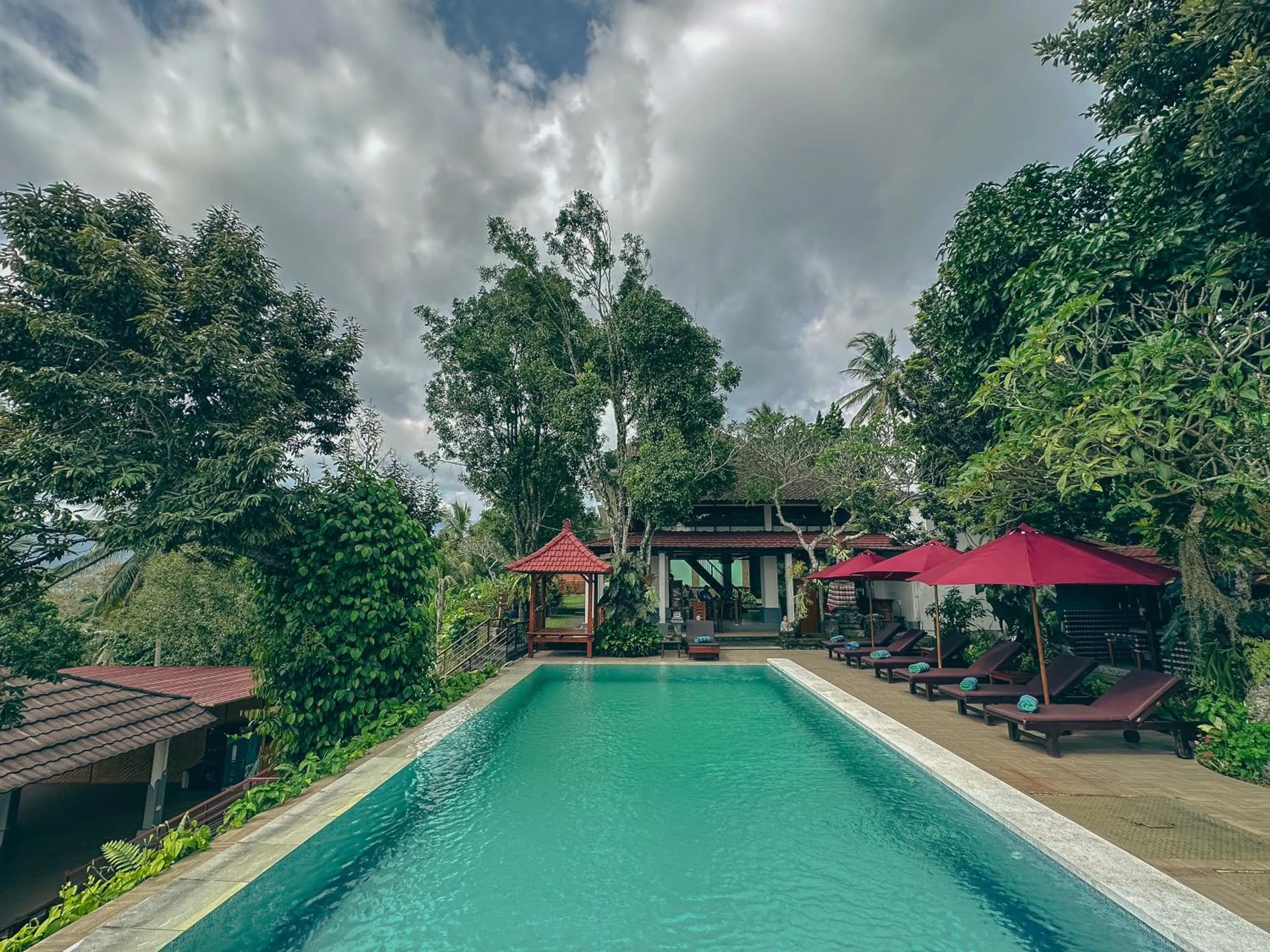 Restaurant/places to eat in VILLA IPSA