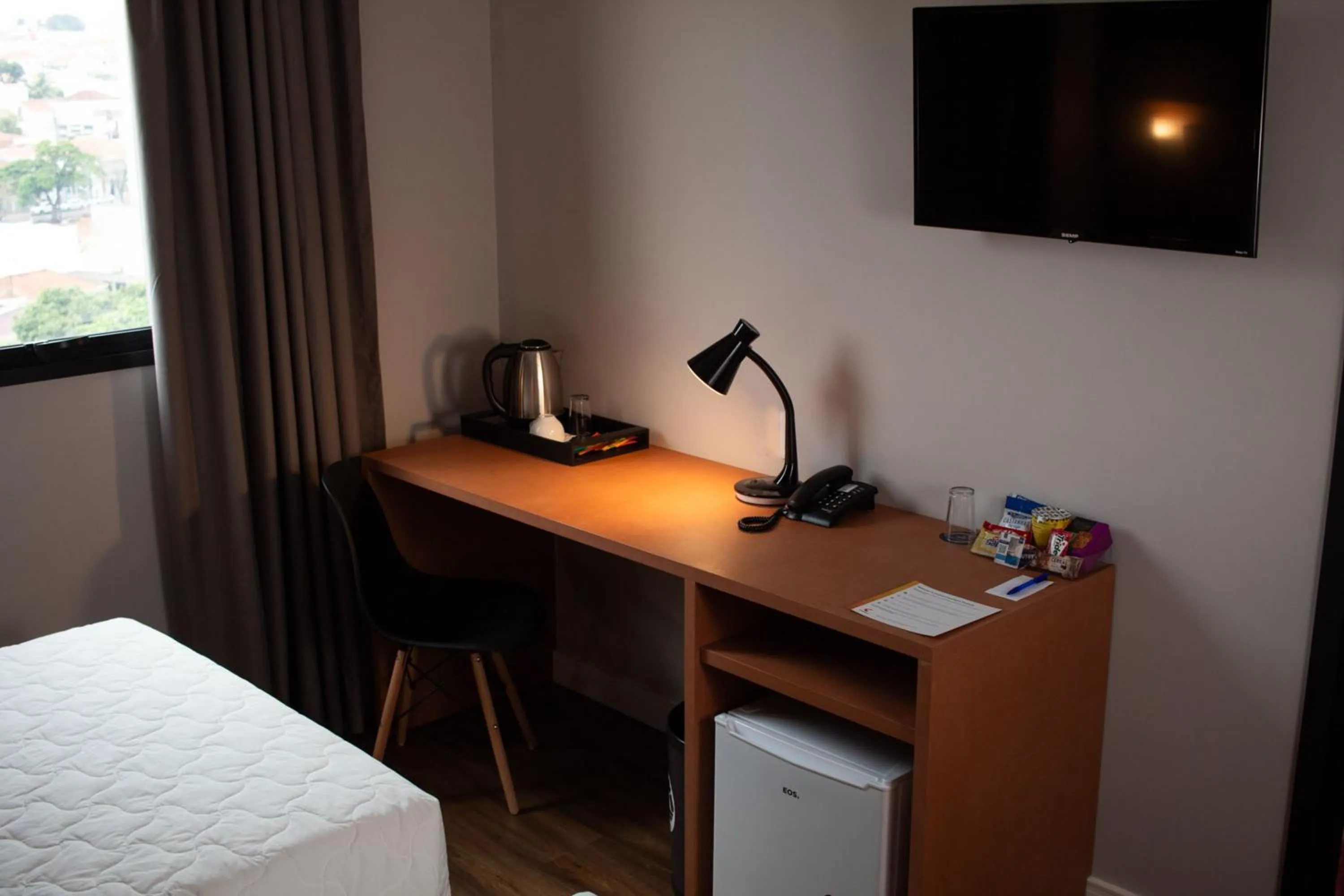 TV and multimedia, Bed in Comfort Hotel Presidente Prudente