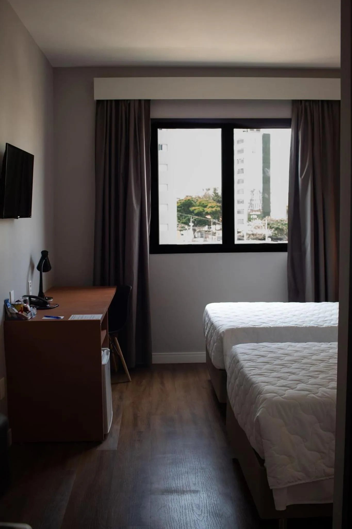 TV and multimedia, Bed in Comfort Hotel Presidente Prudente