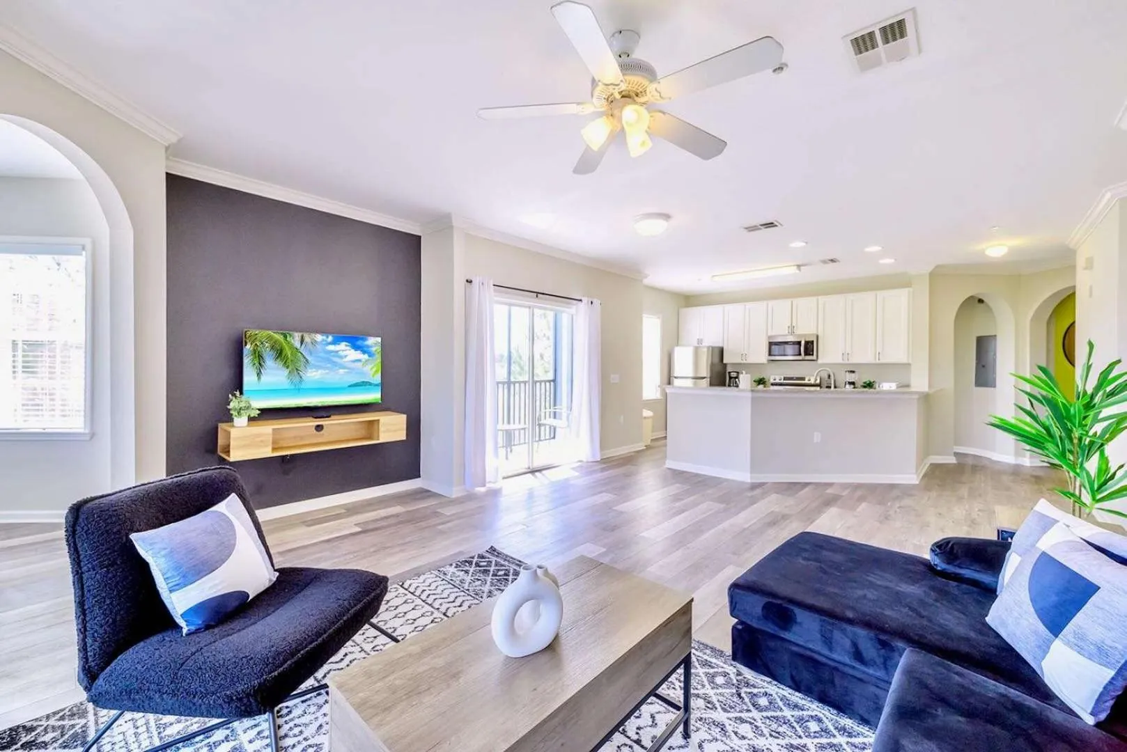 Kitchen or kitchenette in Upstay Pet-Friendly Condo 6 Minutes from Disney