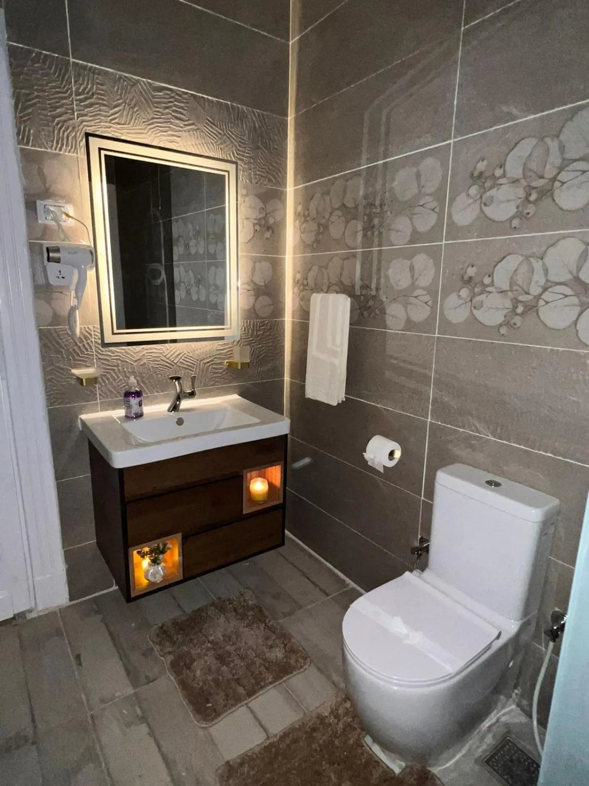 Bathroom in downtown Family Suites