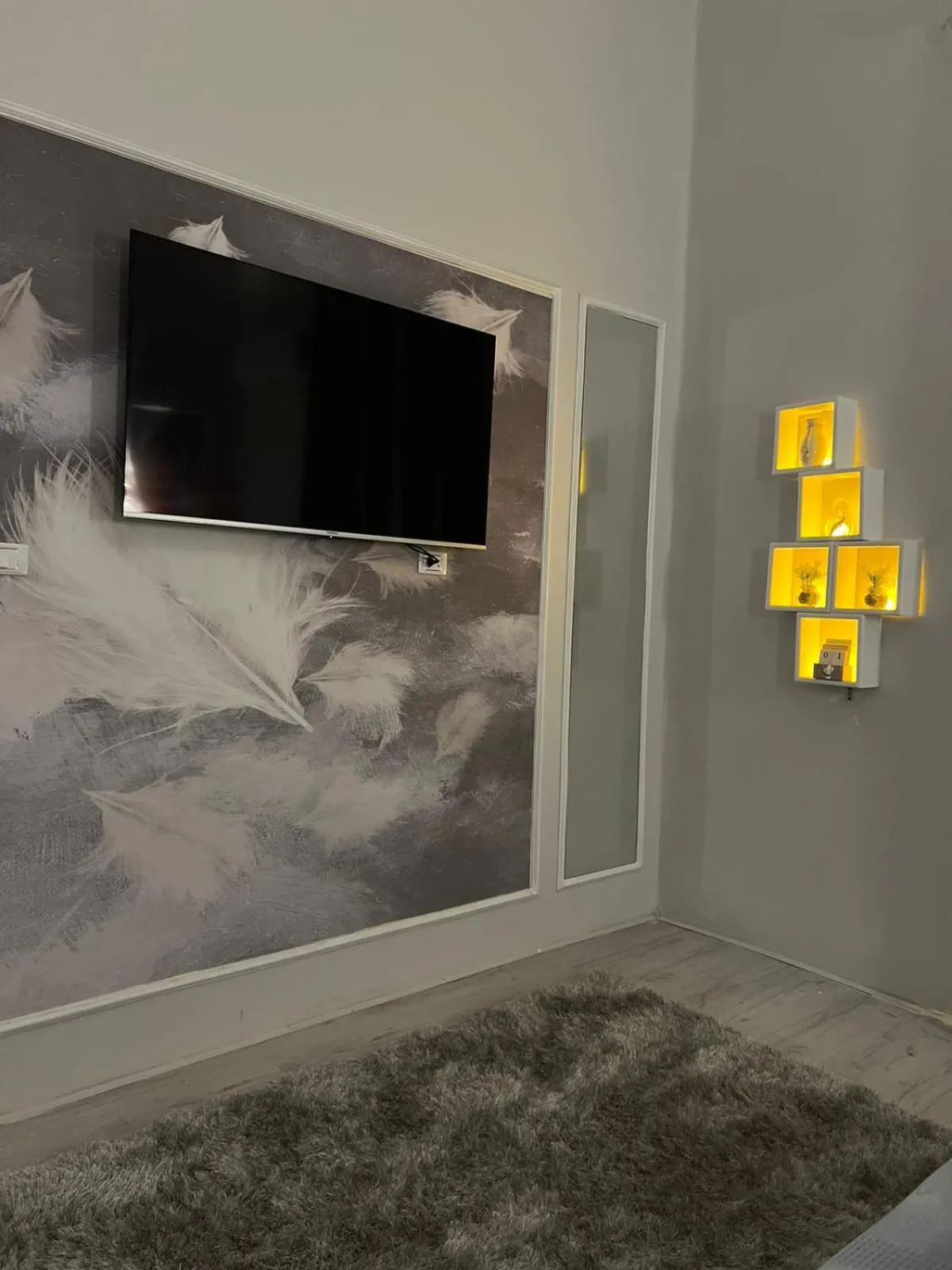 TV and multimedia in downtown Family Suites