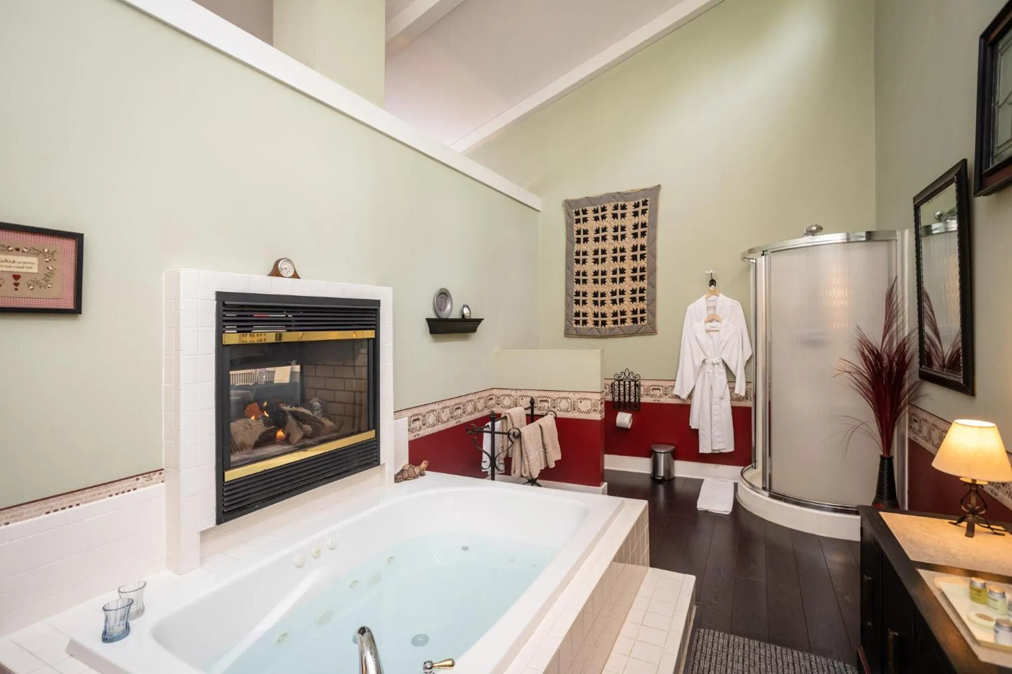 Bathroom in By the Side of the Road Inn & Cottages