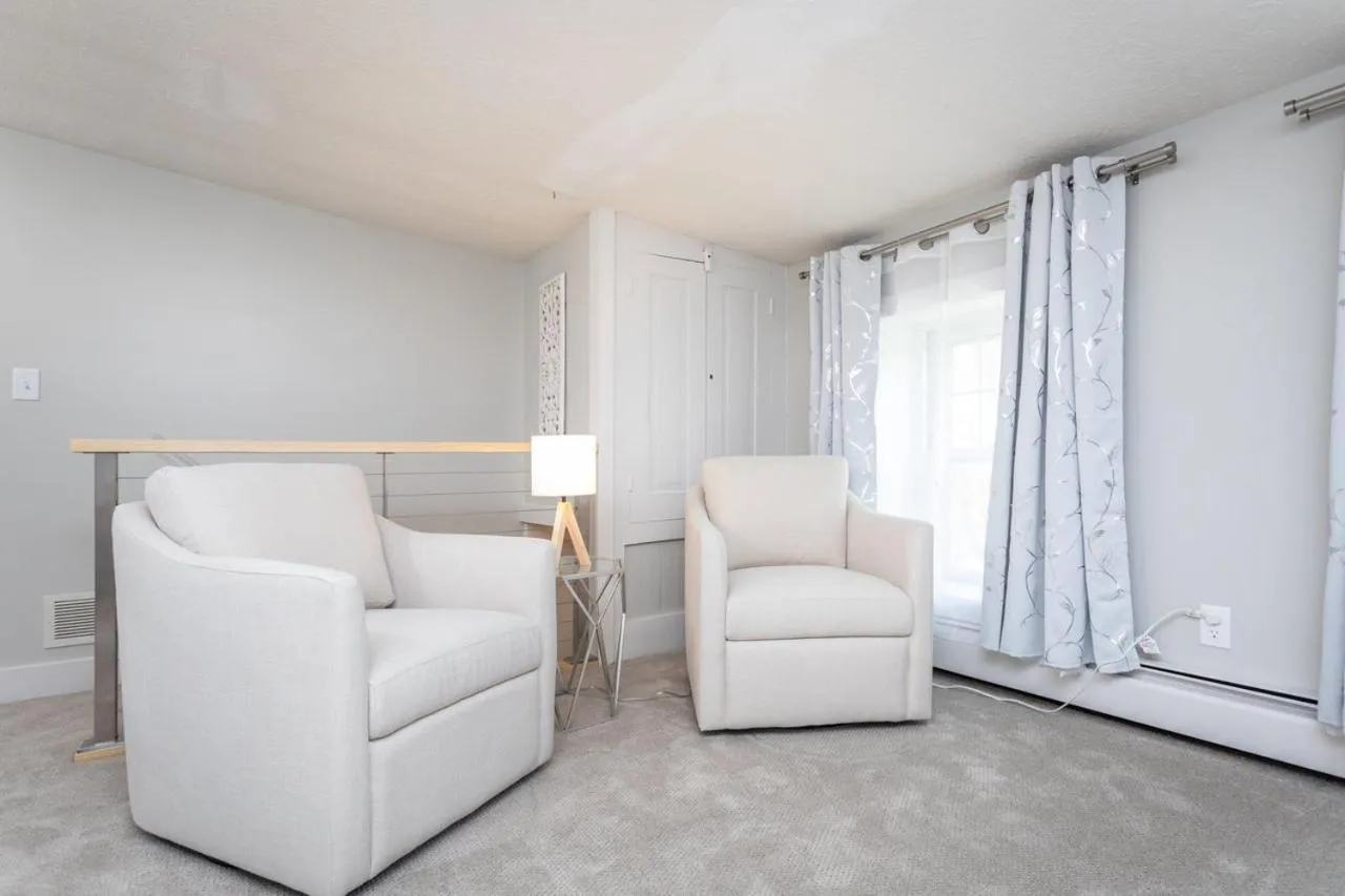 Living room in By the Side of the Road Inn & Cottages