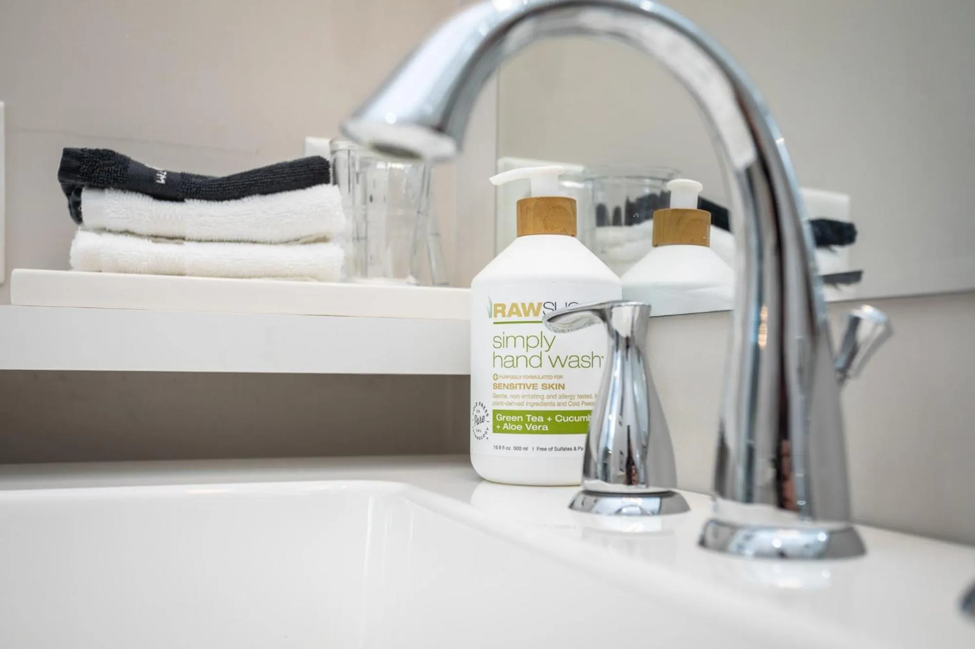 Bathroom in By the Side of the Road Inn & Cottages