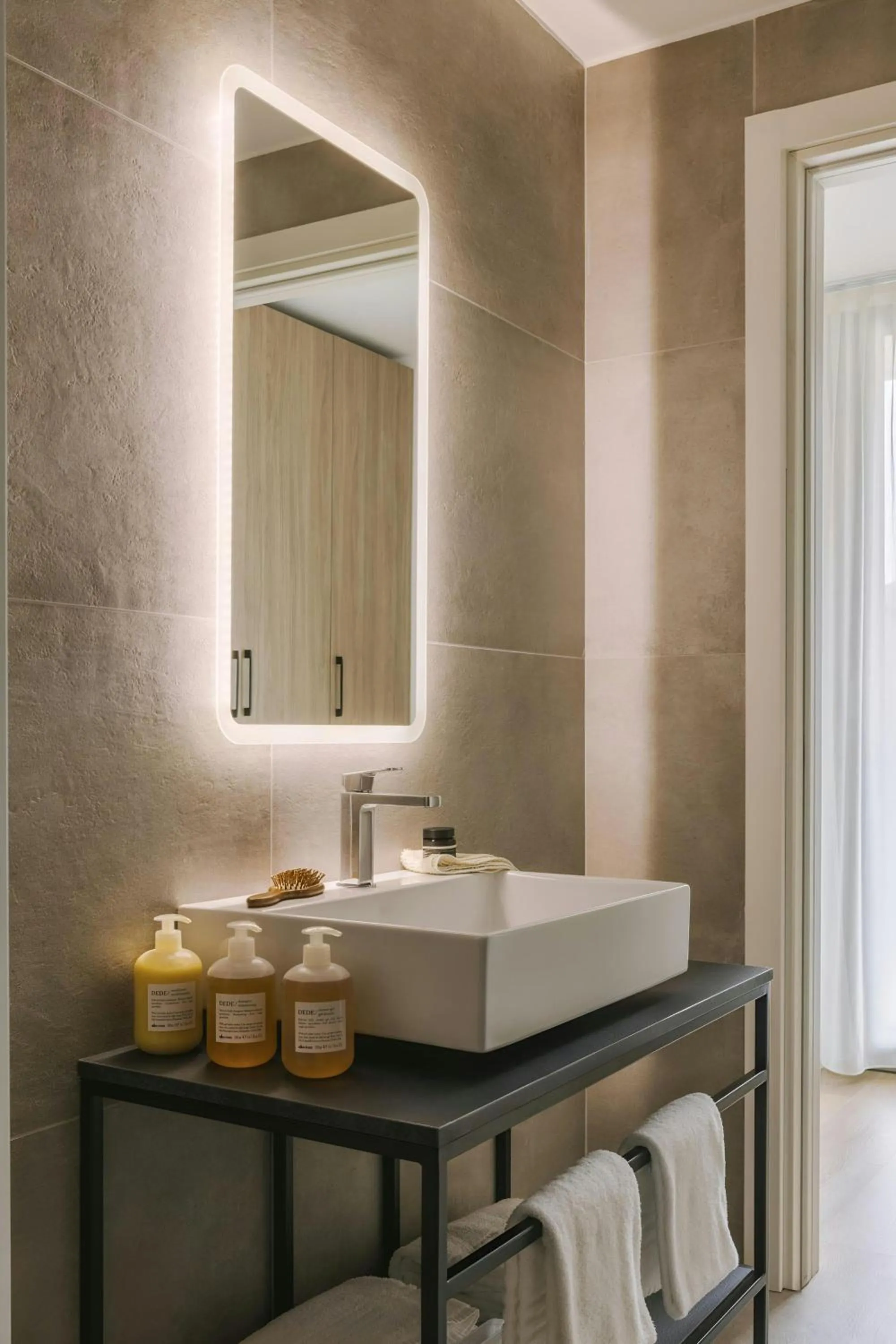 Bathroom in Sonder by Marriott Bonvoy Atelier Apartments Porta Romana