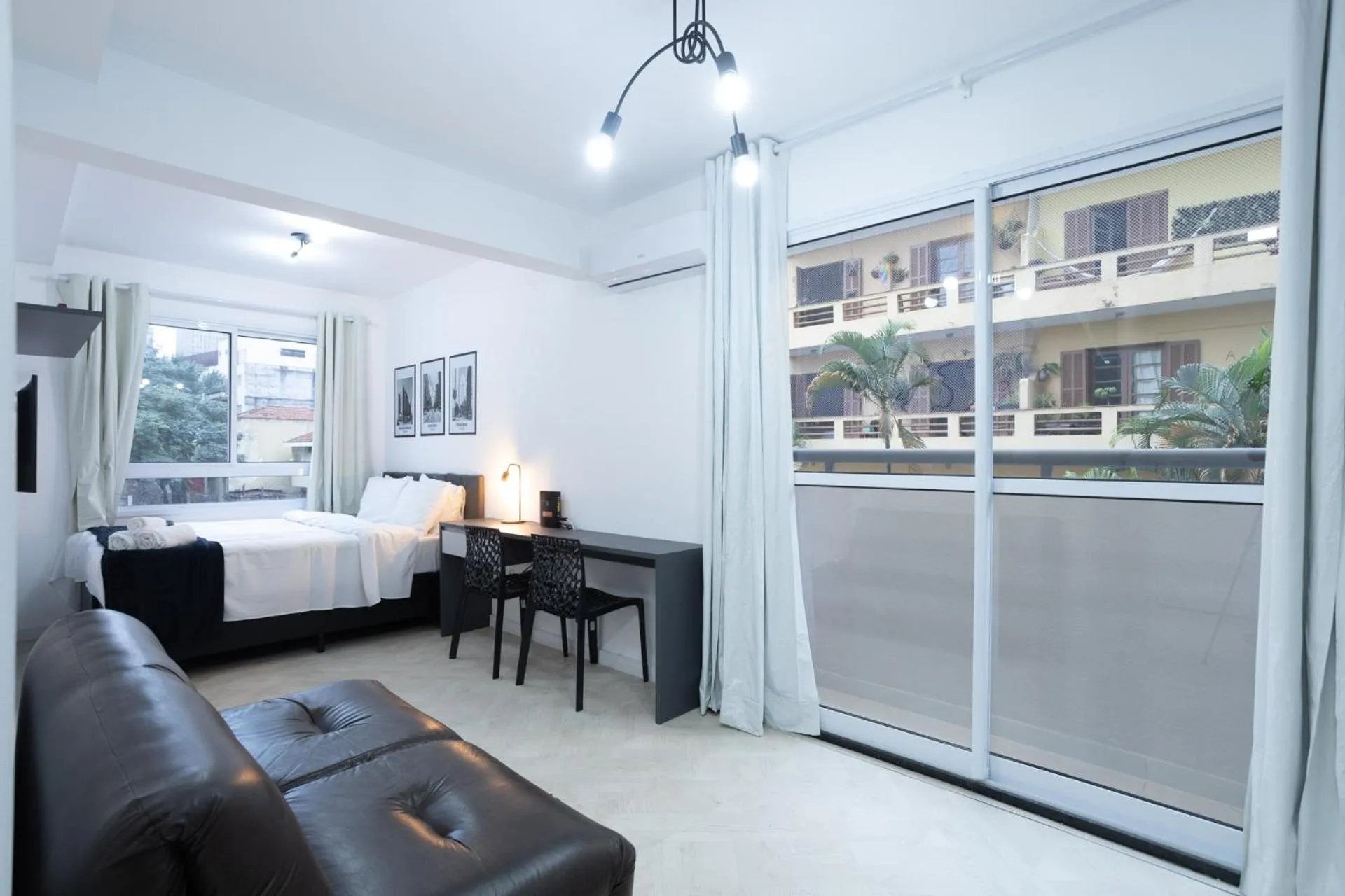 Dining area in 360 Ascent Paulista