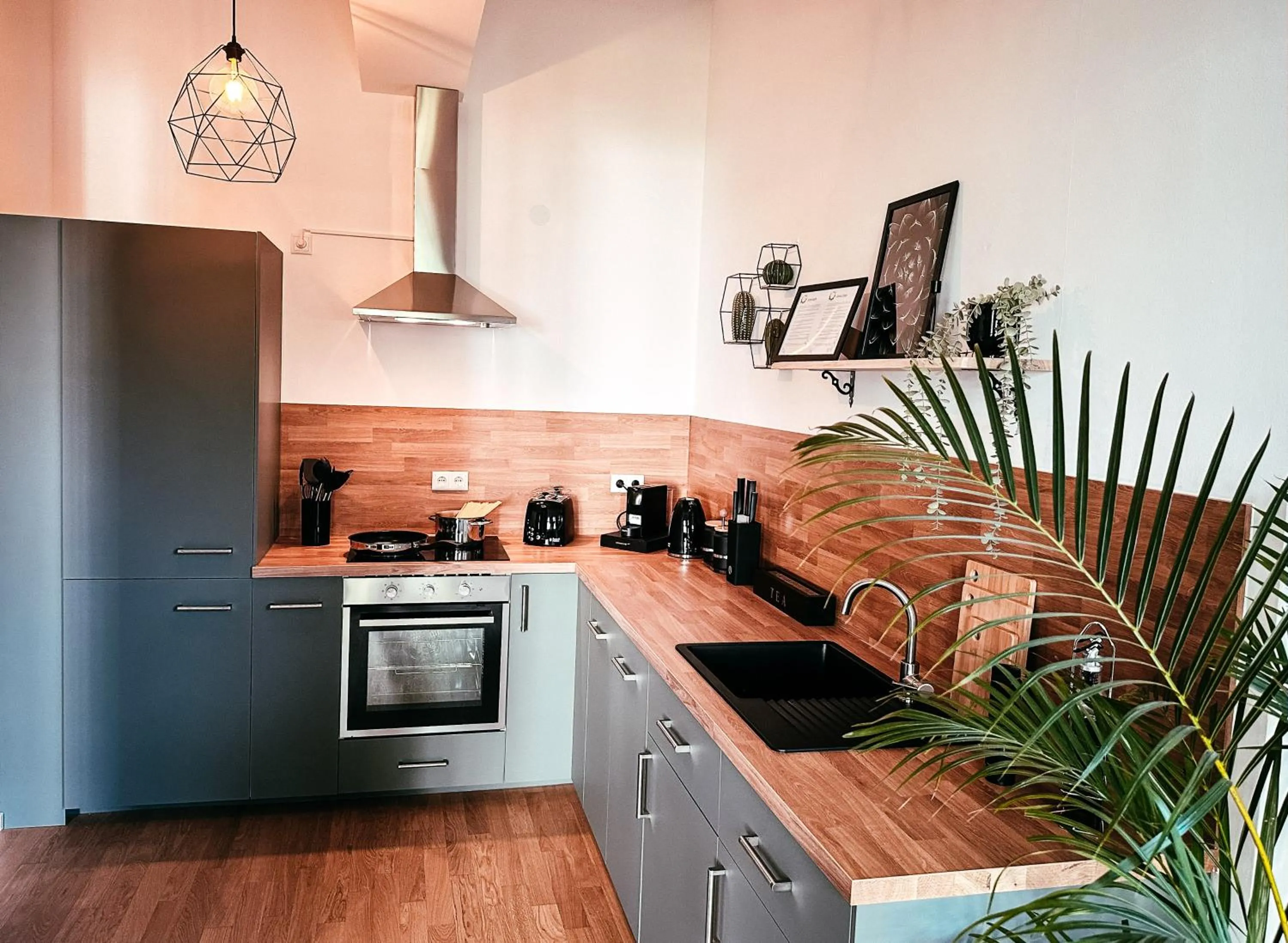 Coffee/tea facilities in Oasis Appart - Wohnen im Königspark - Elbhang Dresden - große Terrasse - Netflix - TG