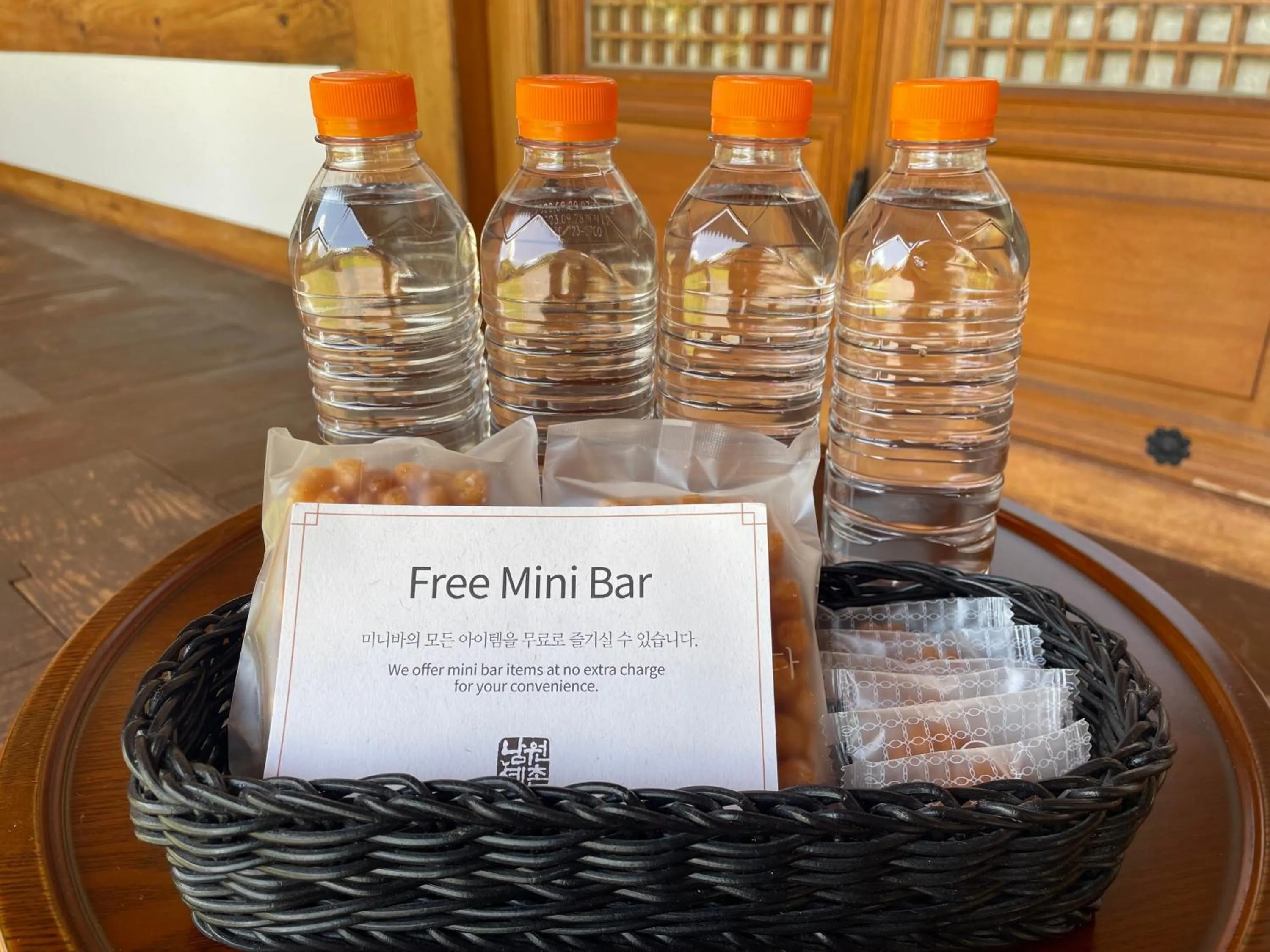 Restaurant/places to eat in Hanok Stay Namwonyechon by Kensington