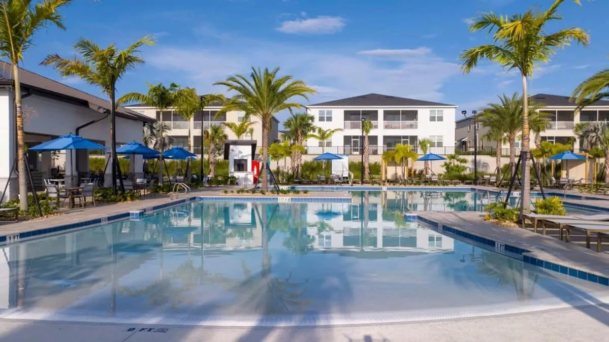 WonderFull 4Bd with Pool at Champions Gate 1174