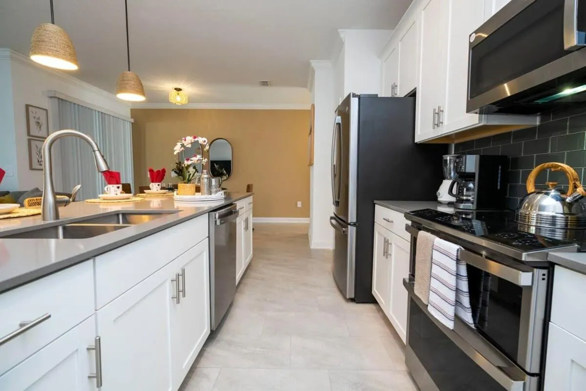 WonderFull 4Bd with Pool at Champions Gate 1174