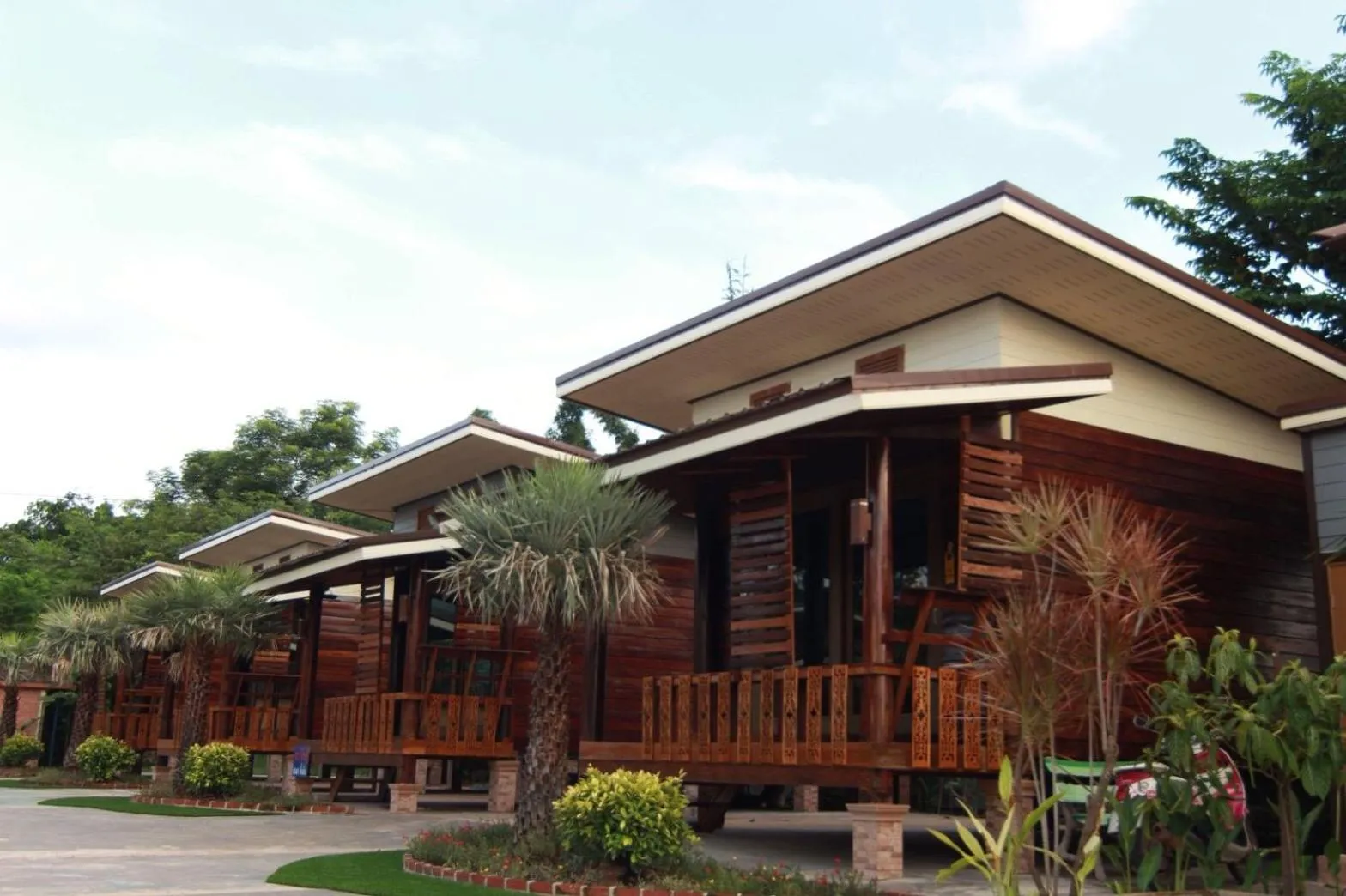 พบรักรีสอร์ท Pobruk resort