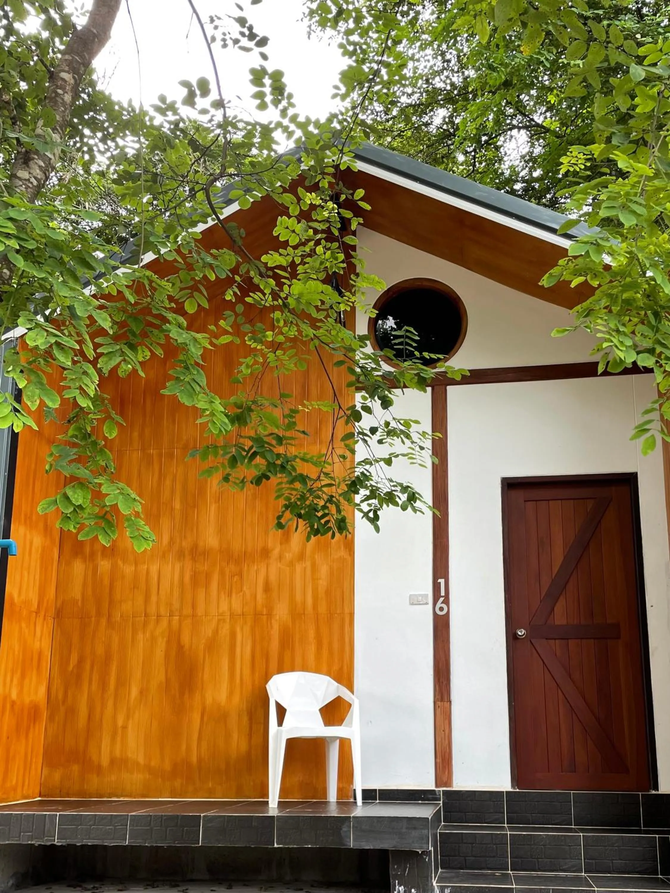 พบรักรีสอร์ท Pobruk resort