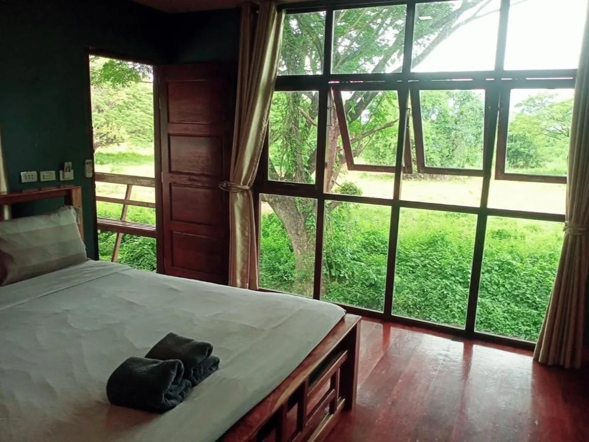 Bed in พบรักรีสอร์ท Pobruk resort
