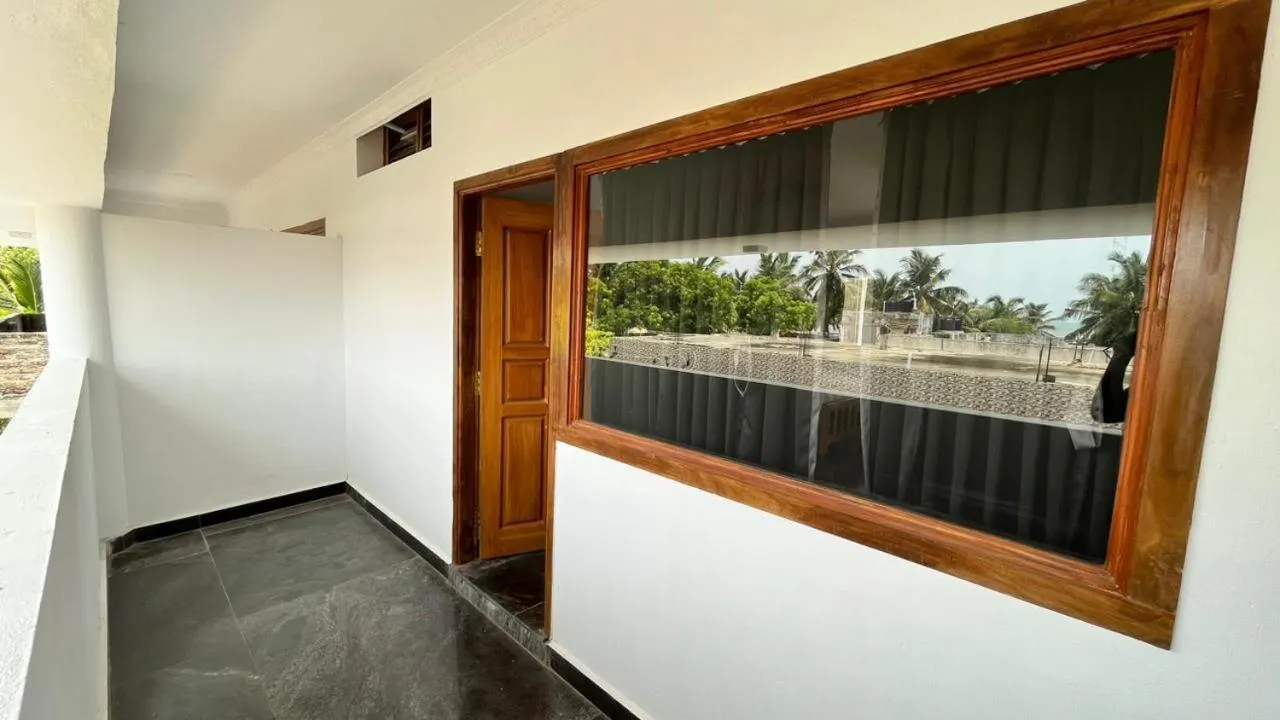 ANAND Beach Guesthouse by Moonrocks