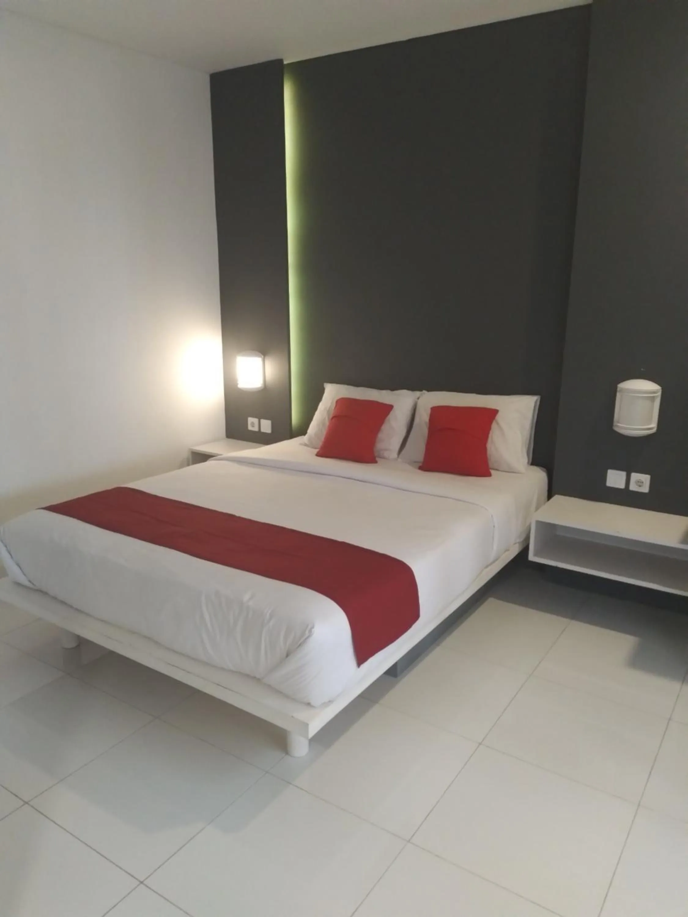 Bed in Poppies Senggigi Hostel