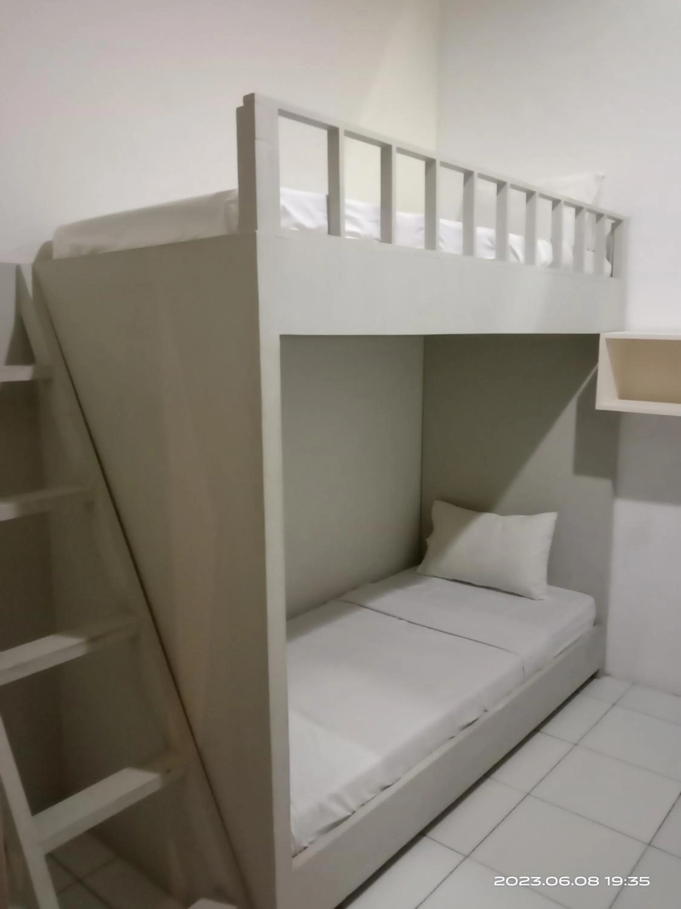 Bed in Poppies Senggigi Hostel