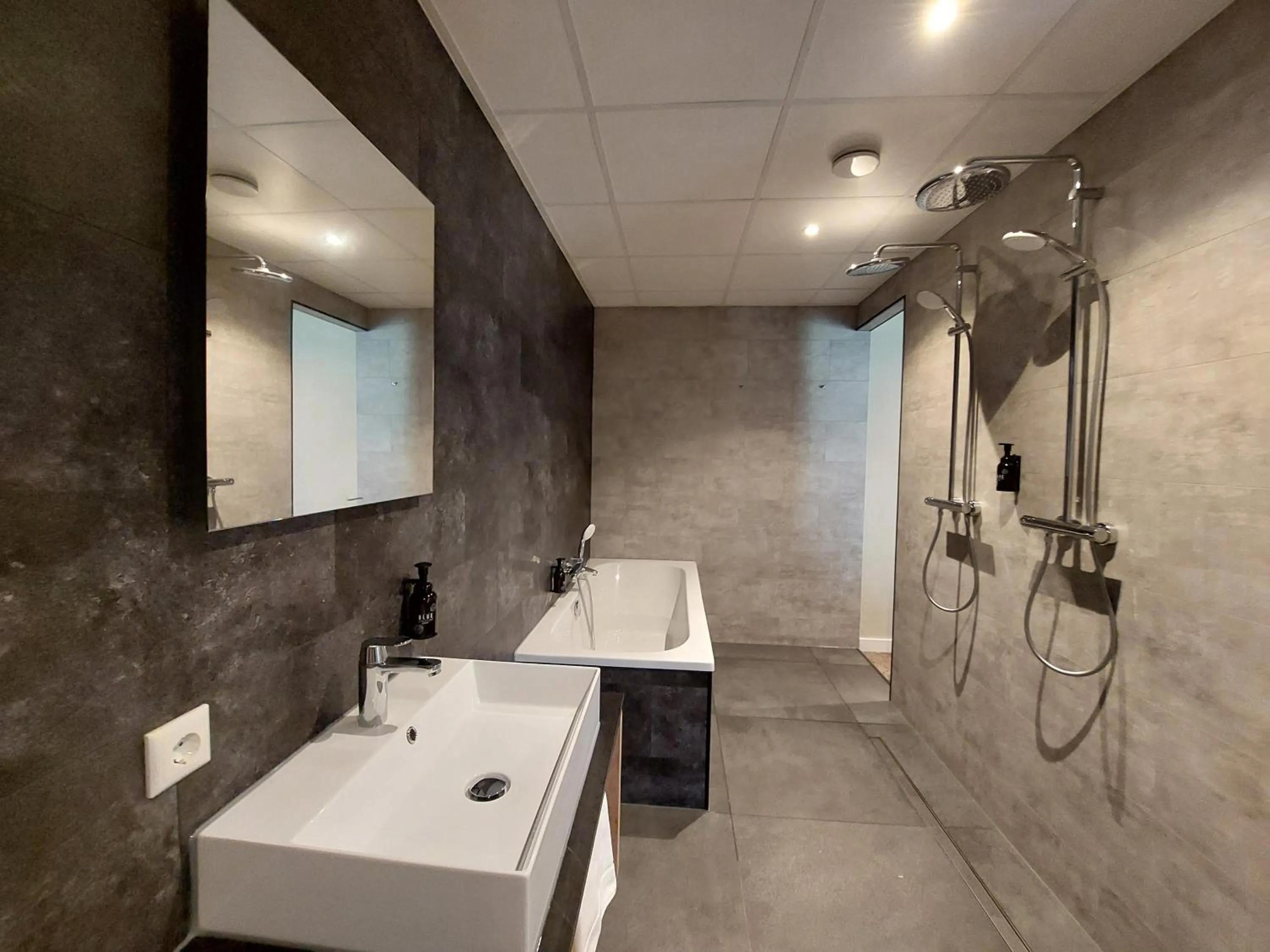 Bathroom in Fletcher Hotel-Restaurant Mooi Veluwe