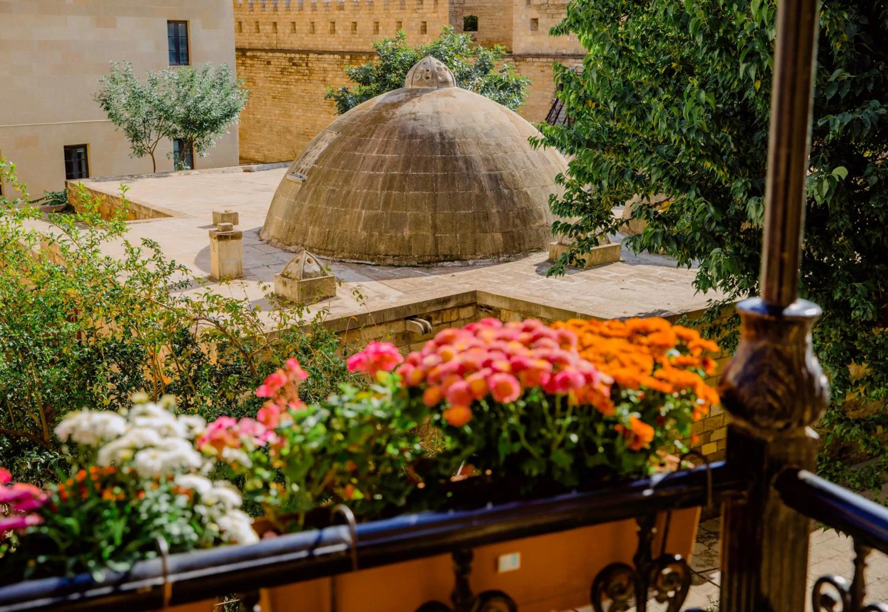 Property building in Royal Antique Boutique Hotel