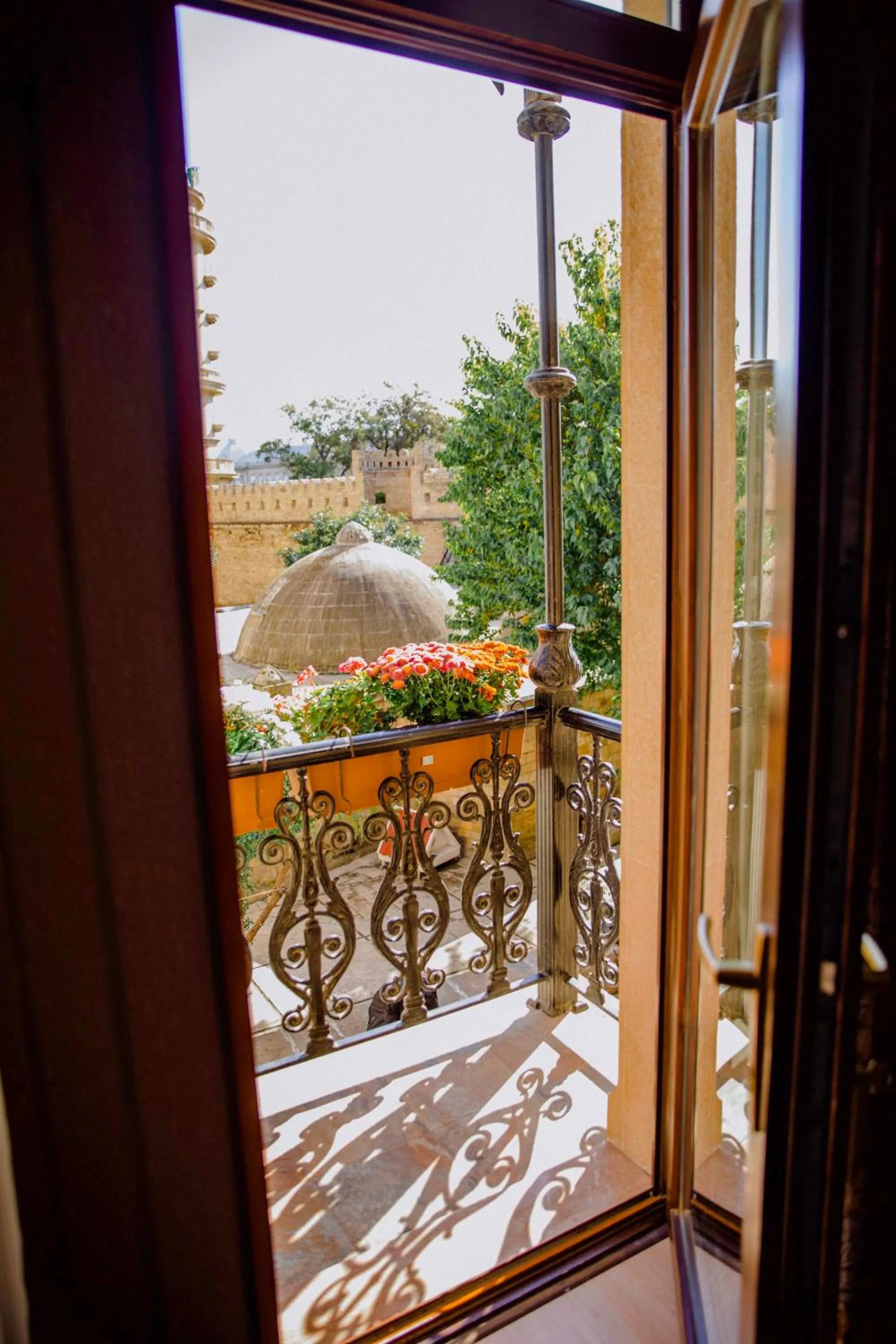 Property building in Royal Antique Boutique Hotel