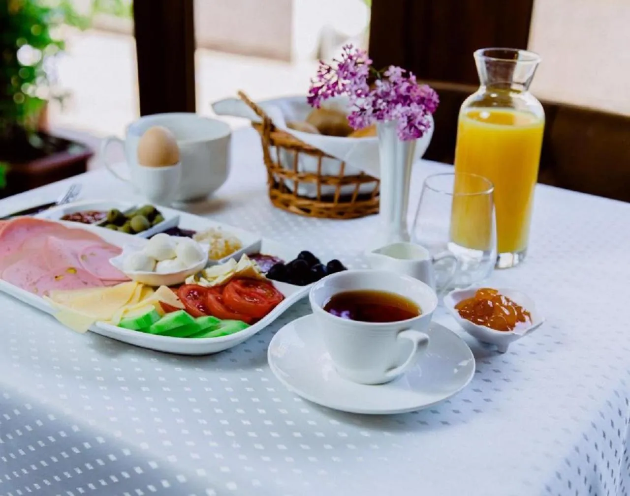 Breakfast in Royal Antique Boutique Hotel
