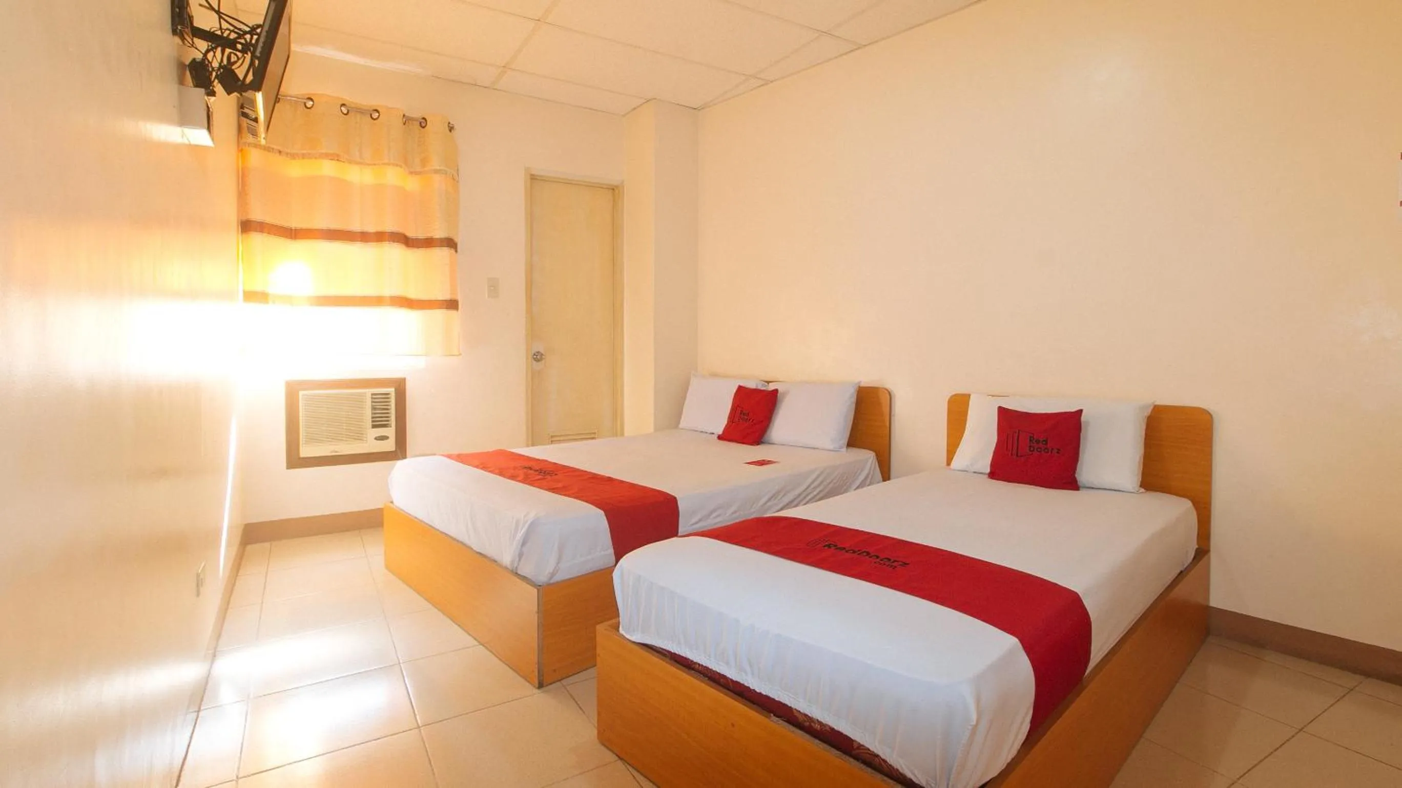 Bed in RedDoorz @ Asiana Pension Inn Mandaue City