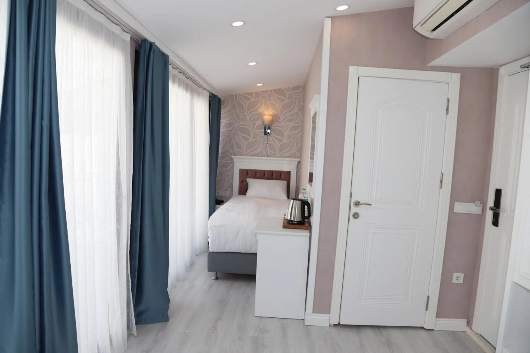 Bed in Novus Hotel İstanbul