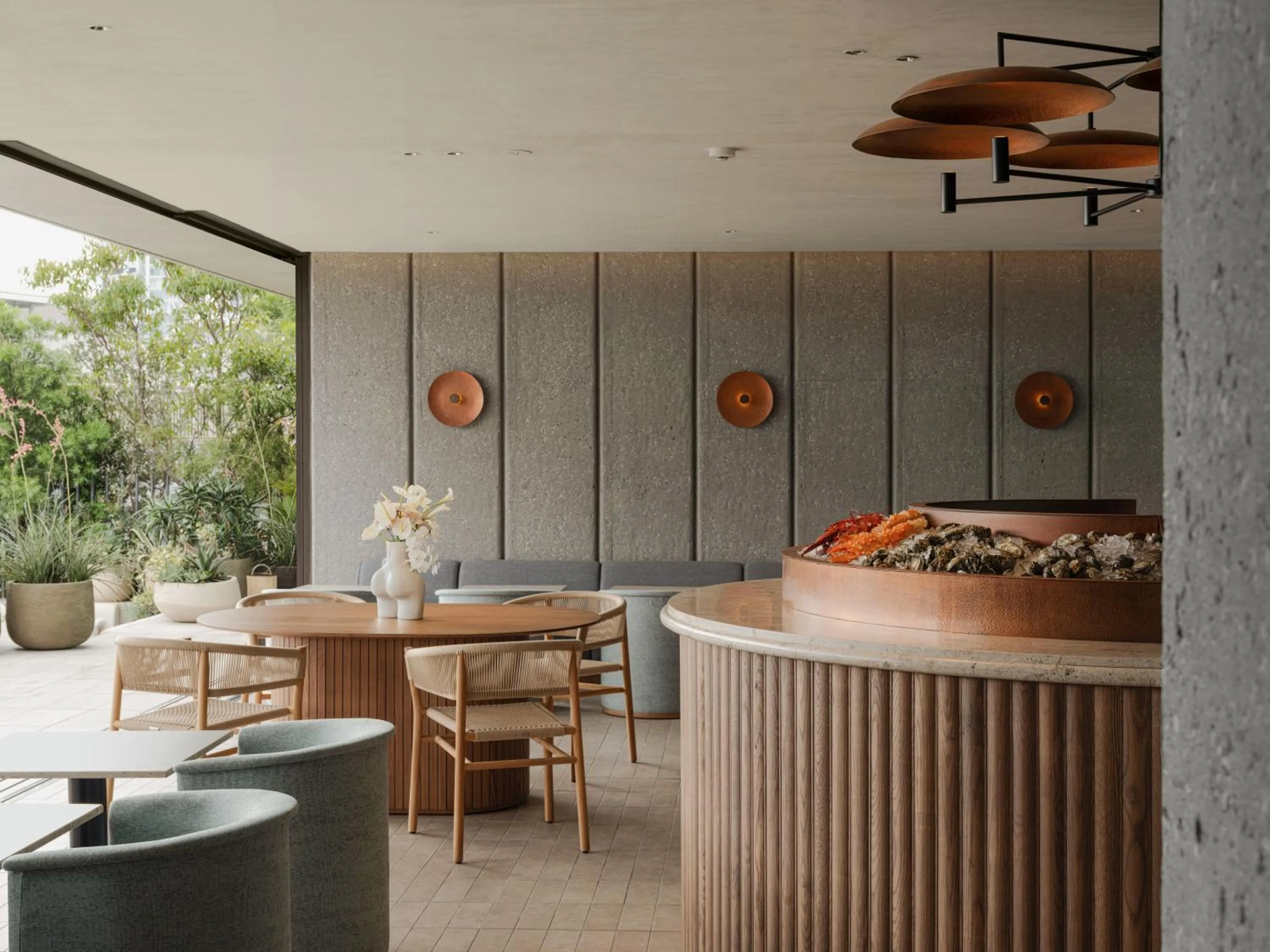 Lounge or bar in TRUNK(HOTEL) YOYOGI PARK