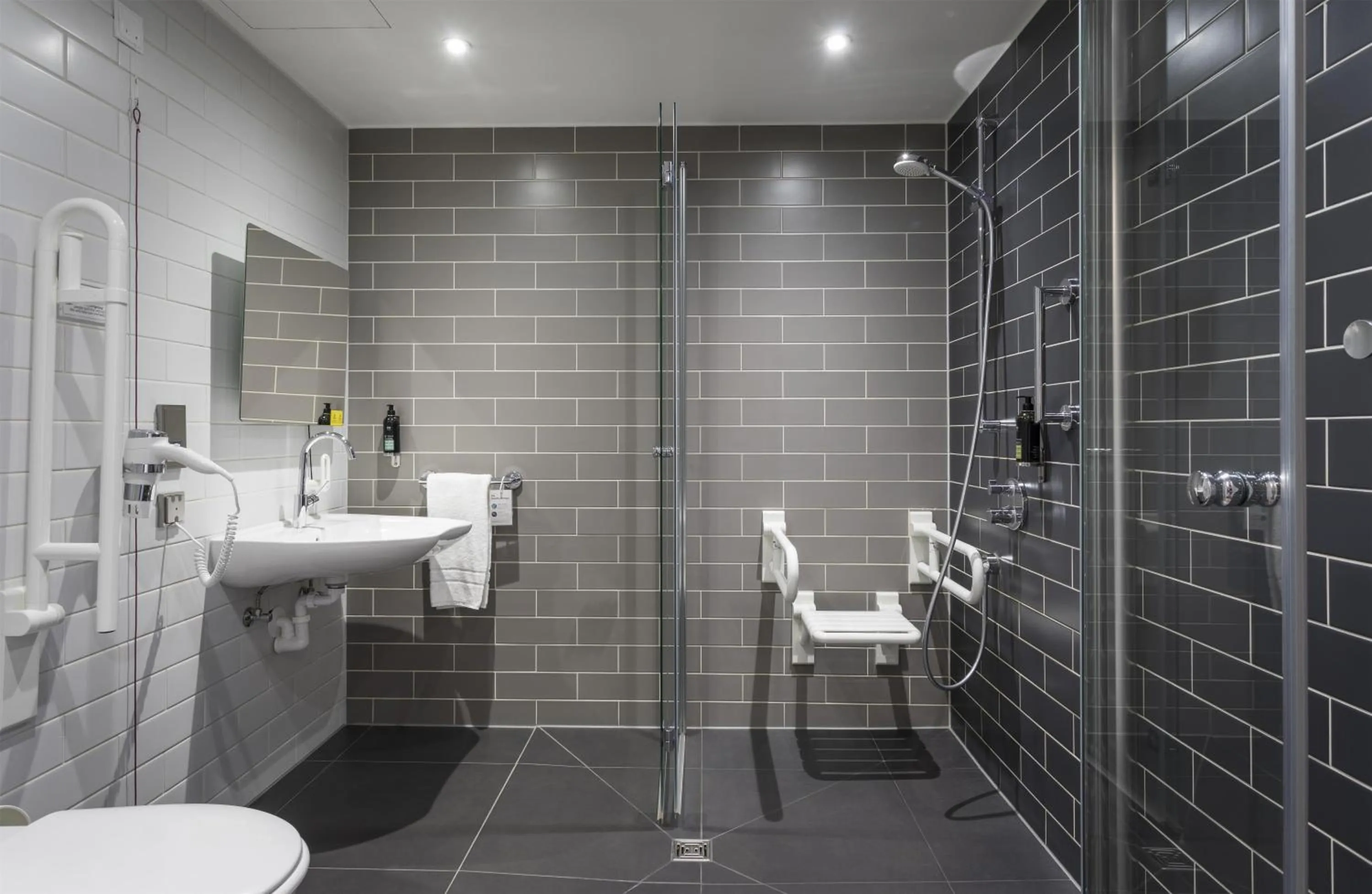 Bedroom in Premier Inn Freiburg City Süd