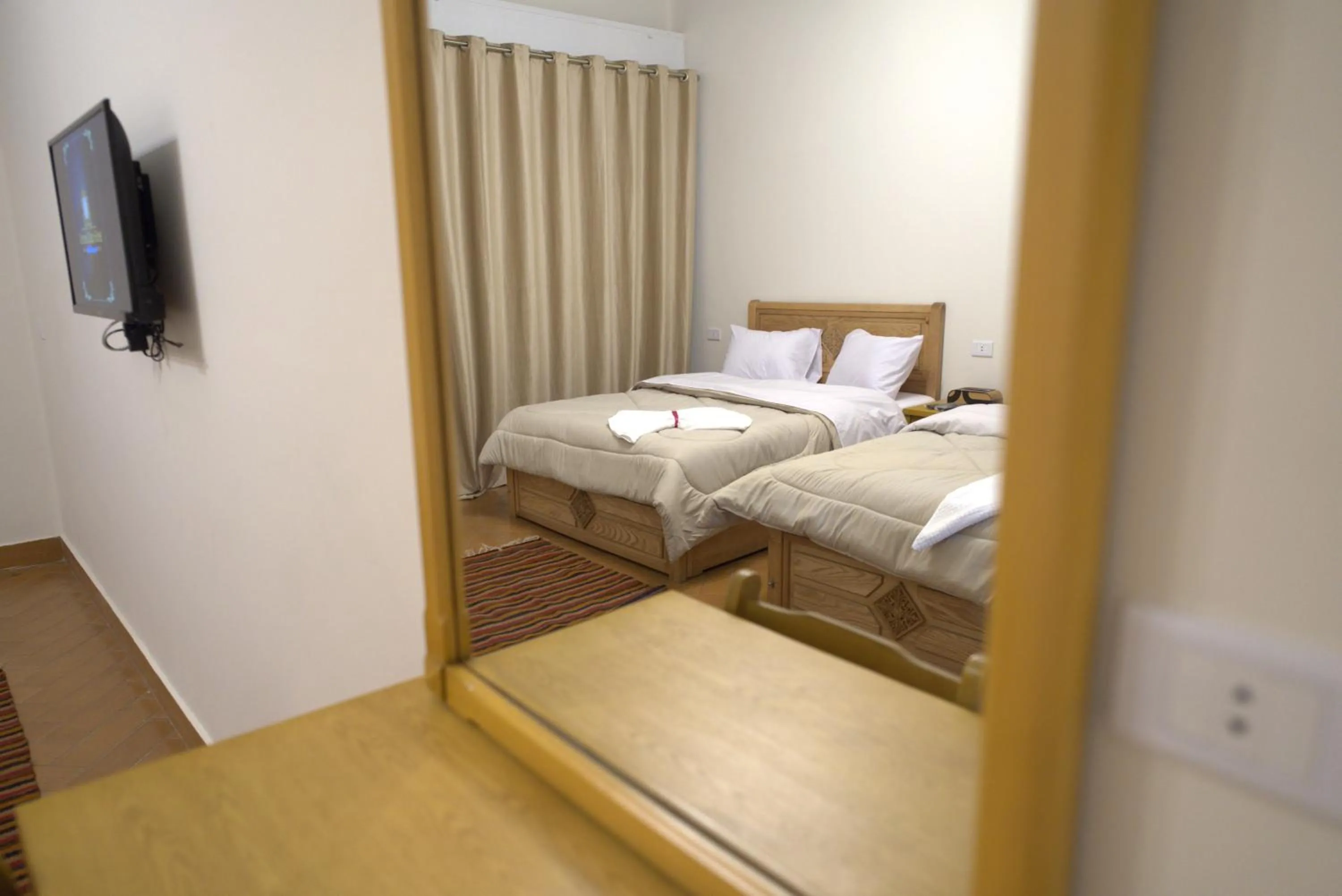 TV and multimedia, Bed in Central Cairo Hotel