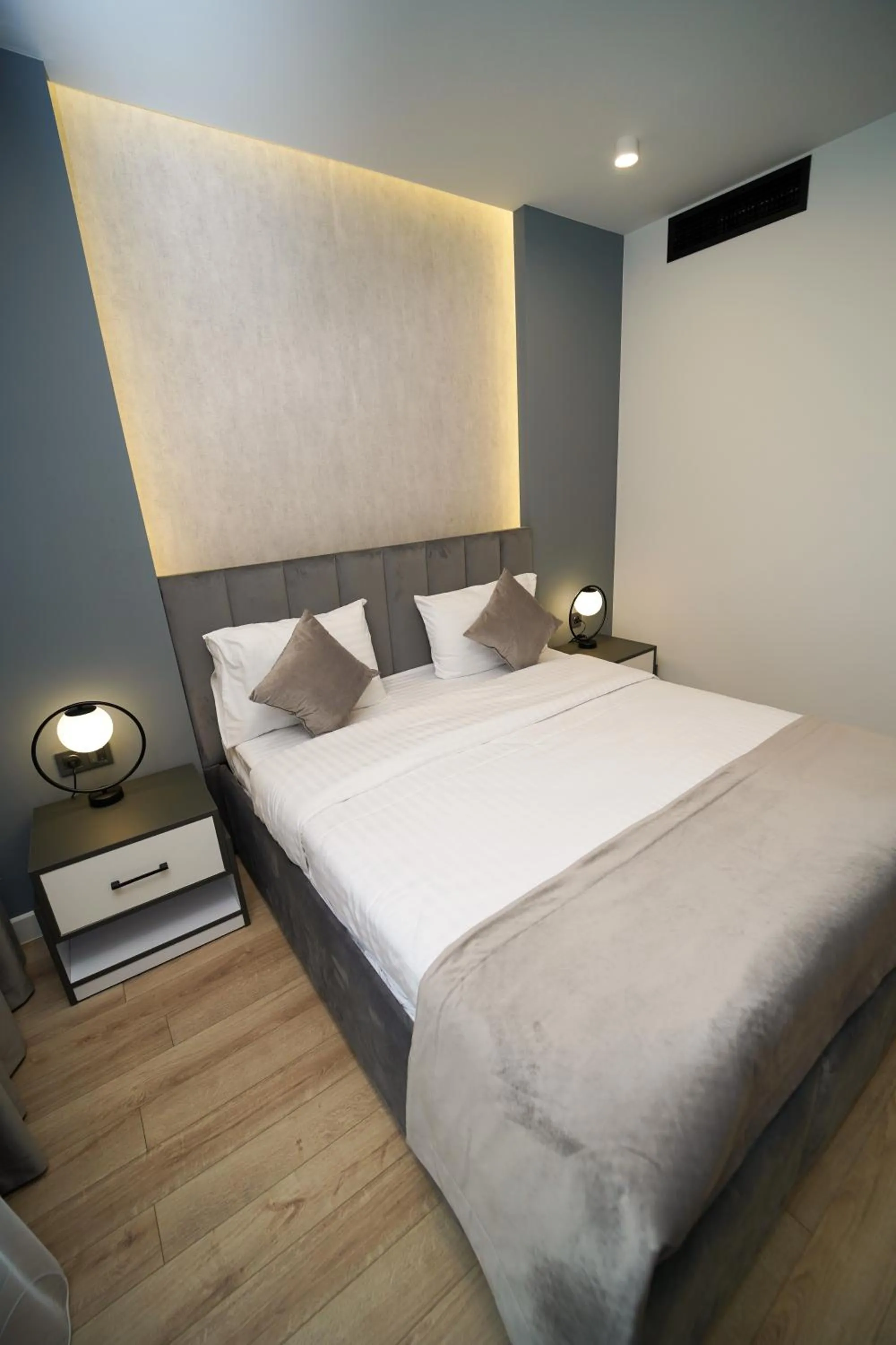 Bed in B&M Hotel
