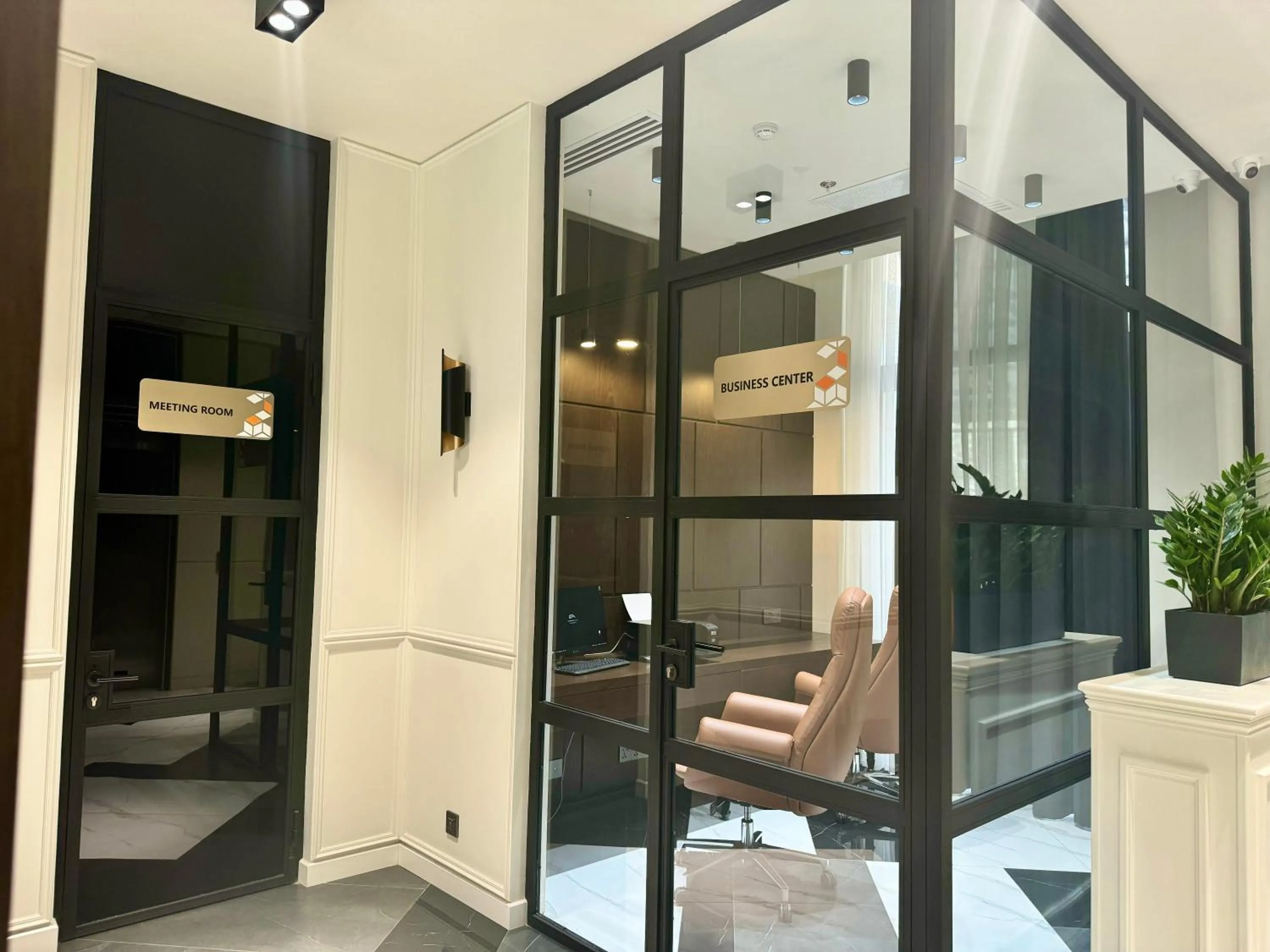 Business facilities in Bentley Hotel Tashkent