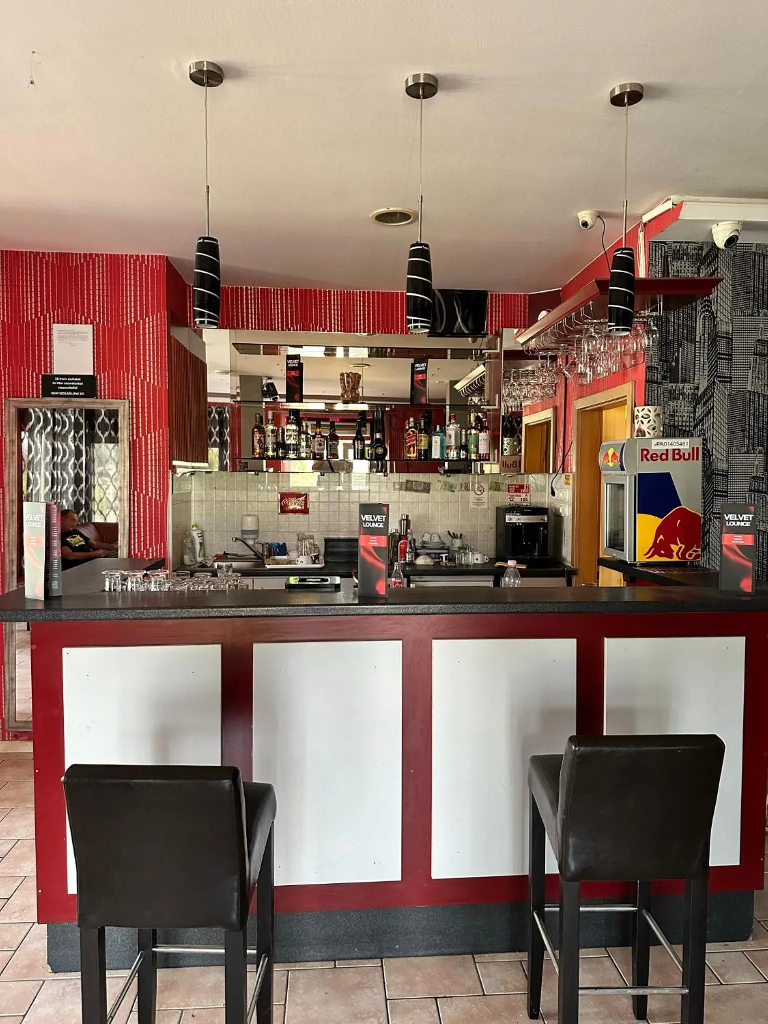 Communal lounge/ TV room in Velvet Motel