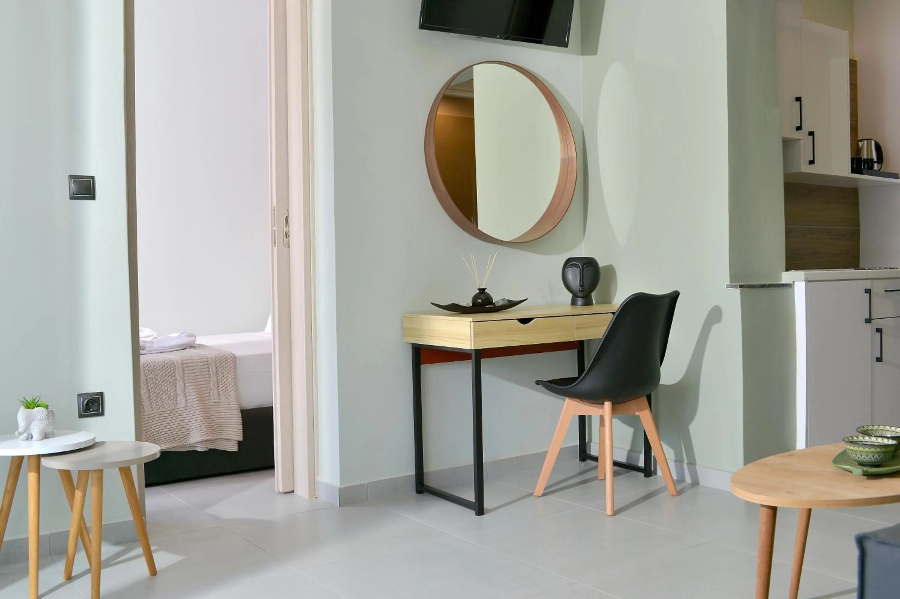 hair dresser in Swan Paradise Residences