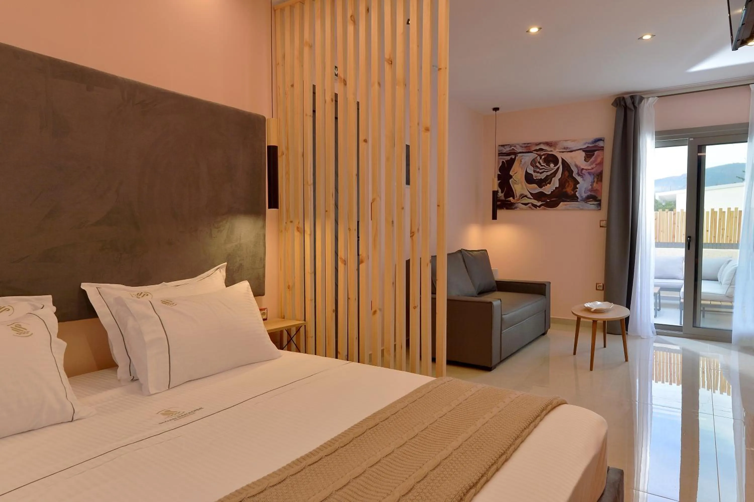 Photo of the whole room, Bed in Swan Paradise Residences