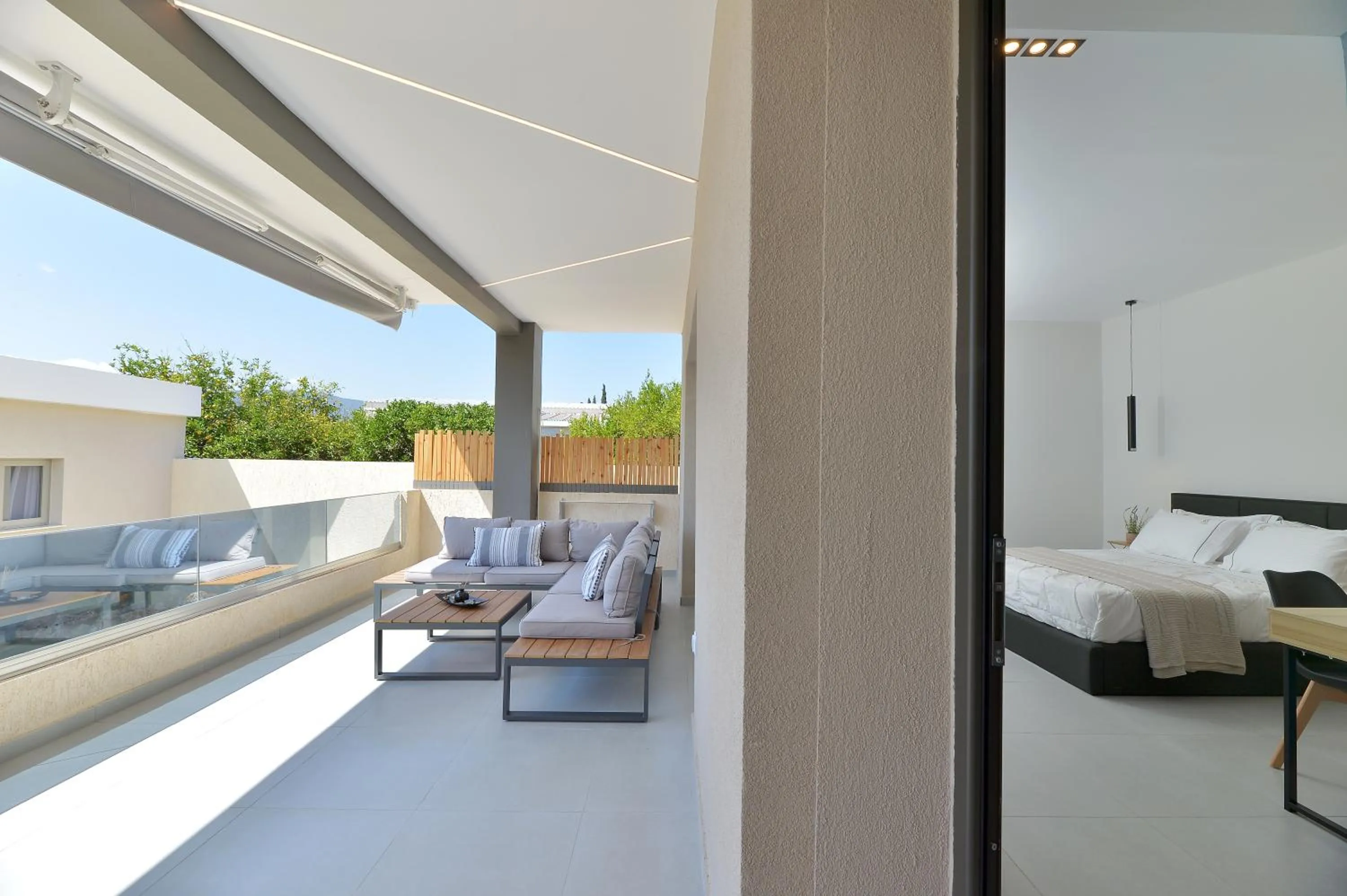Balcony/Terrace, Bed in Swan Paradise Residences